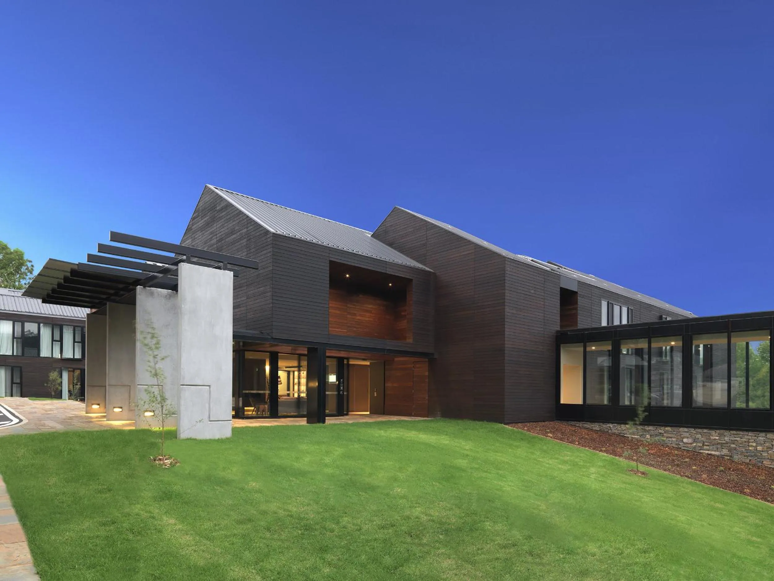 Facade/entrance in Peppers Marysville