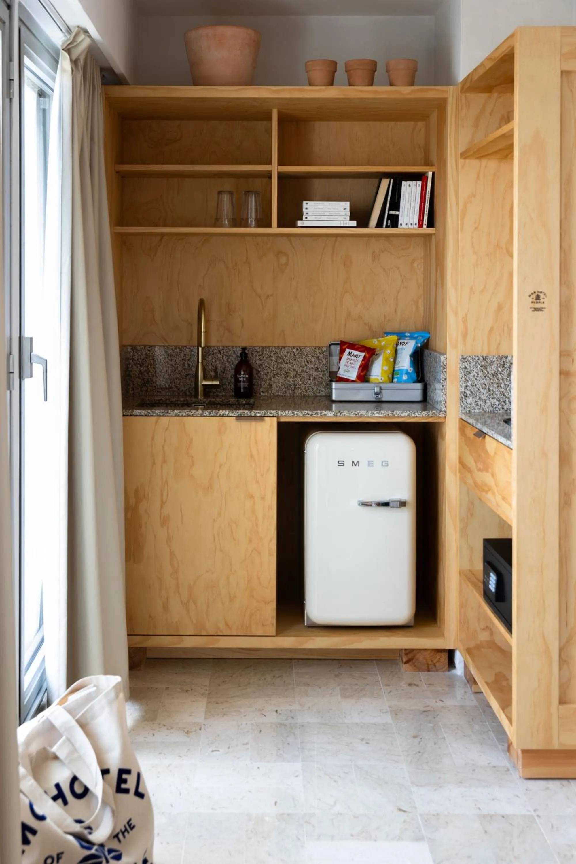 Kitchen or kitchenette in MOB HOTEL Cannes