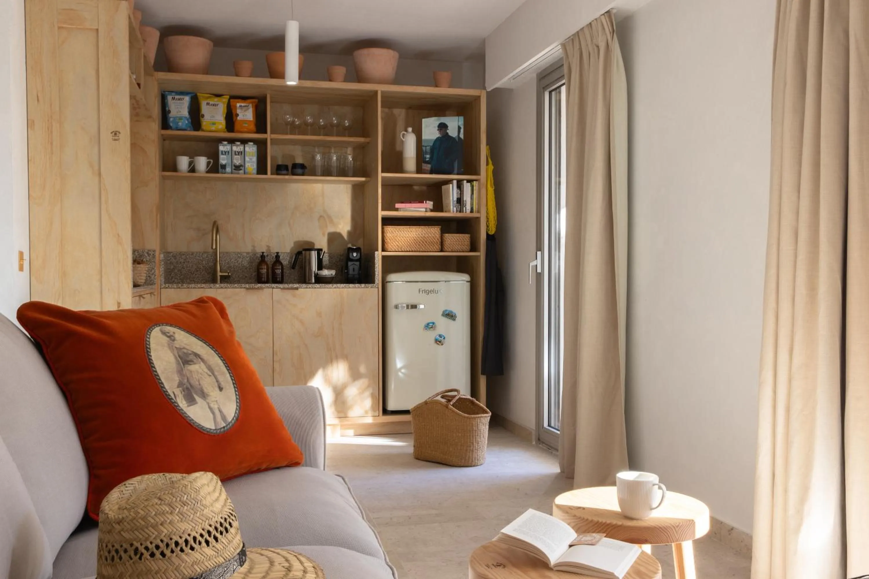 Kitchen or kitchenette in MOB HOTEL Cannes