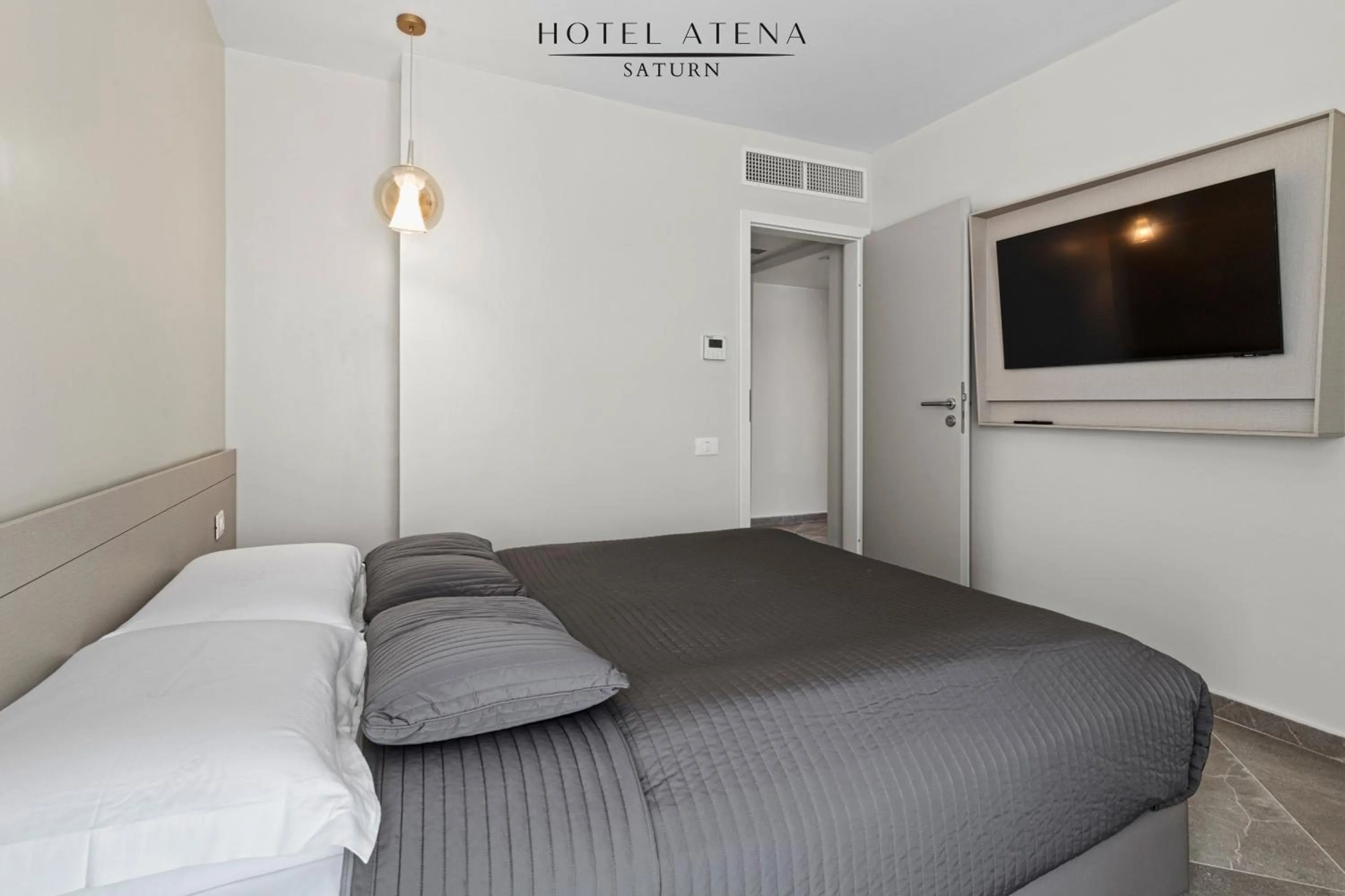 Bed in Hotel Atena***