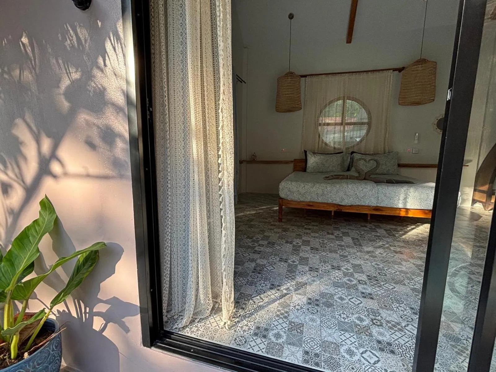 Bedroom, Bed in Secret Beach Bungalows