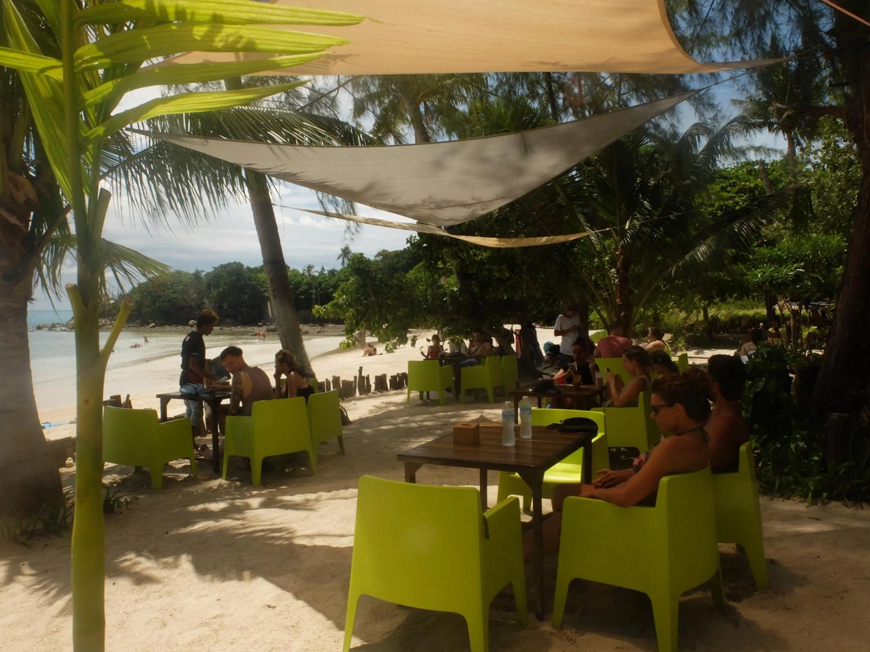 Restaurant/places to eat in Secret Beach Bungalows