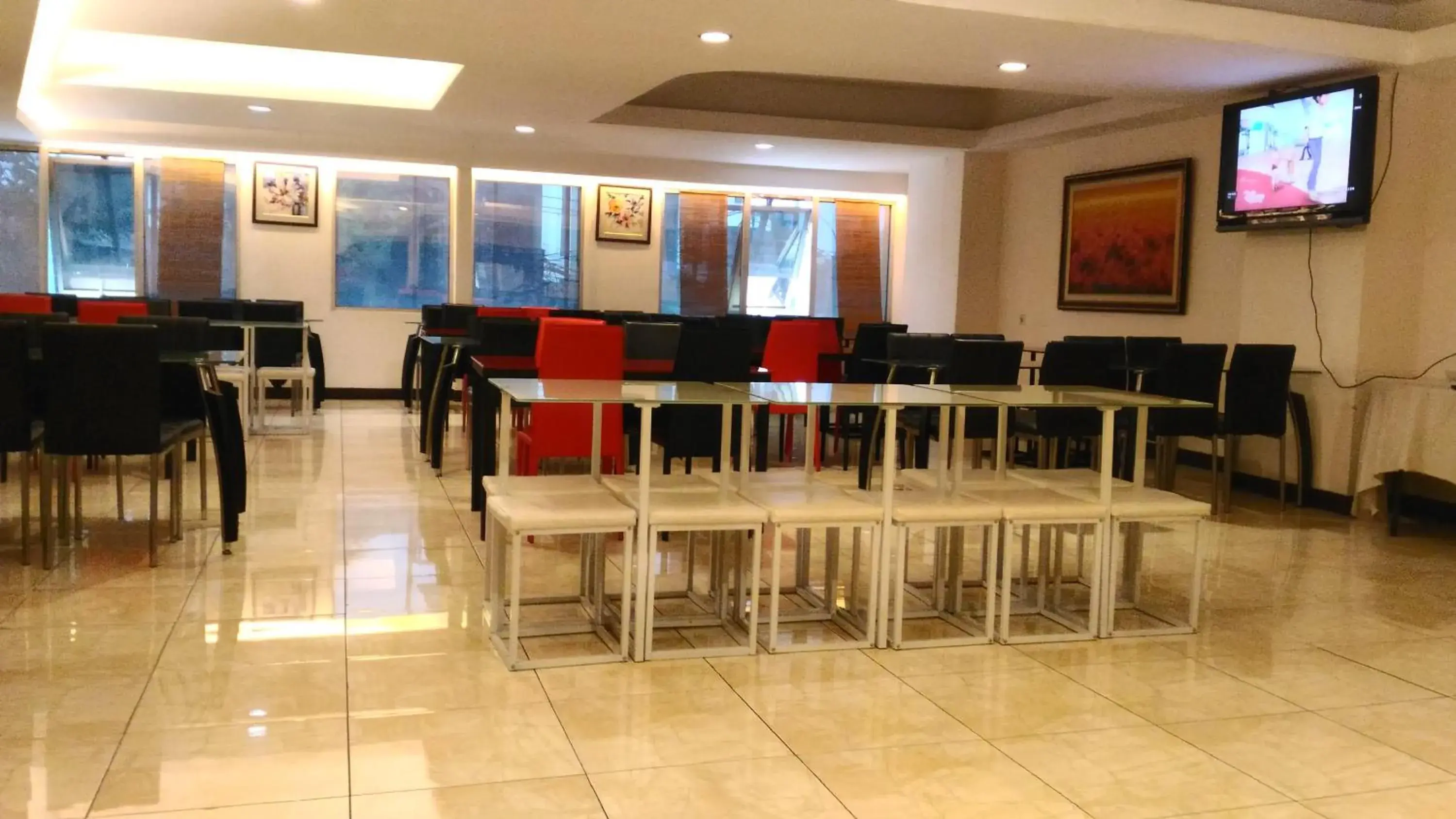 Restaurant/places to eat in Hotel S3 Setrasari Bandung Restaurant/places to eat in Hotel S3 Setrasari Bandung