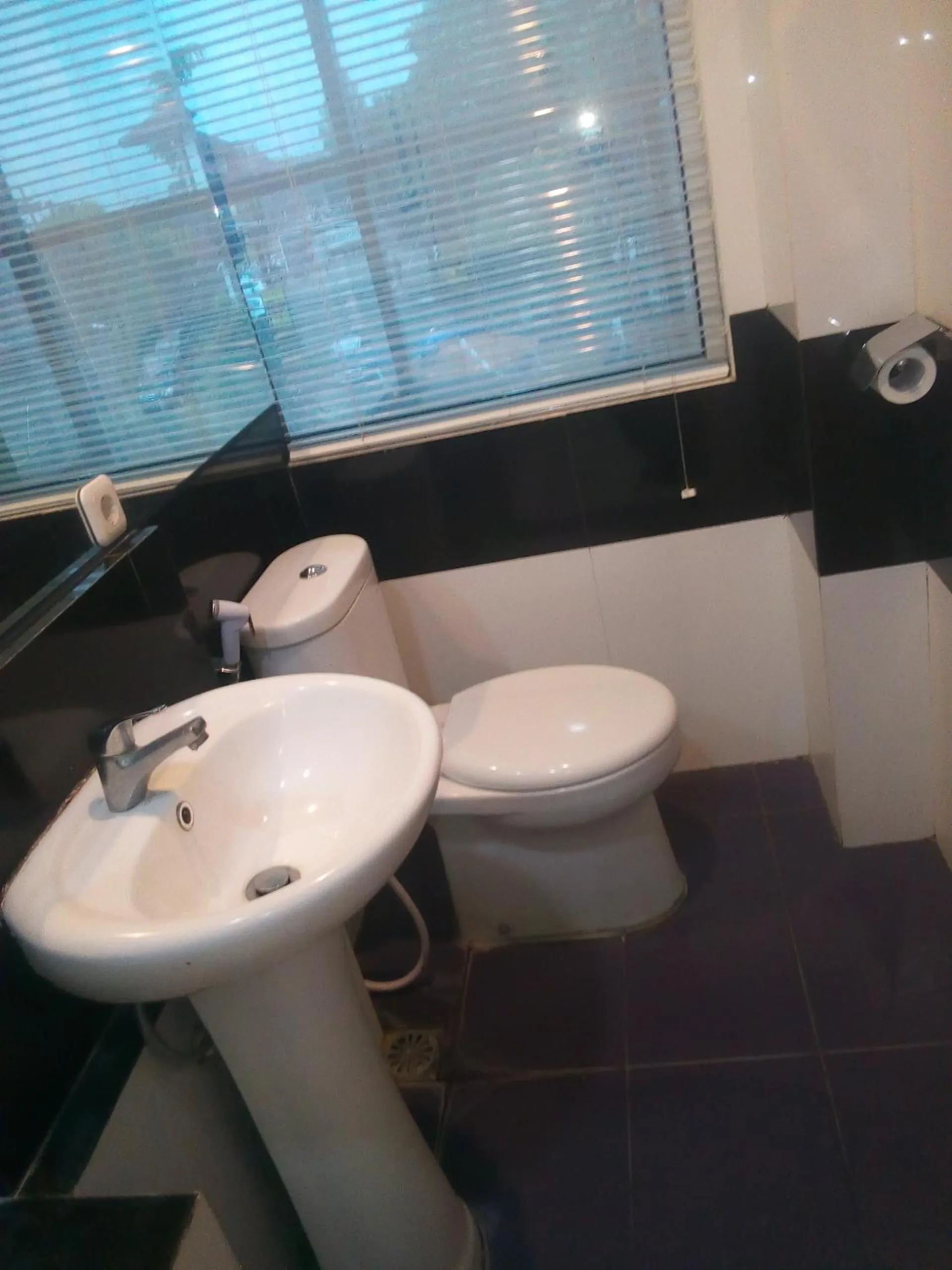 Bathroom in Hotel S3 Setrasari Bandung