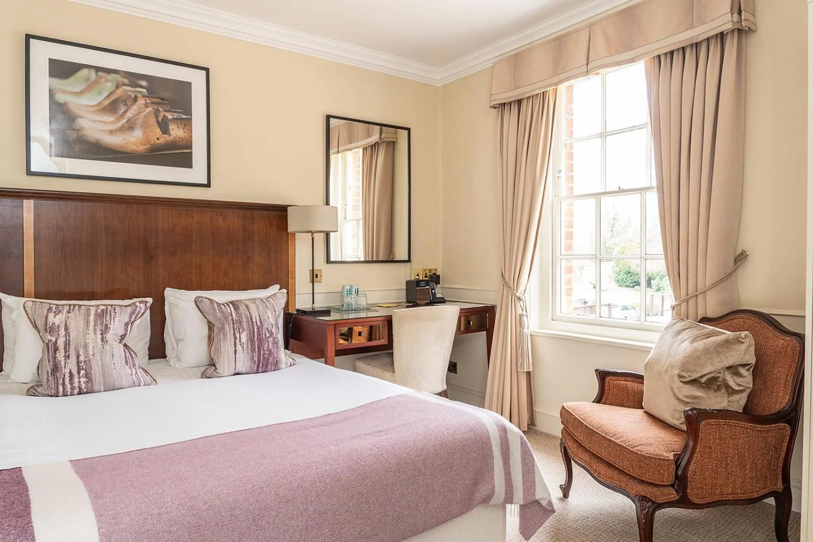 Bedroom, Bed in Royal Berkshire