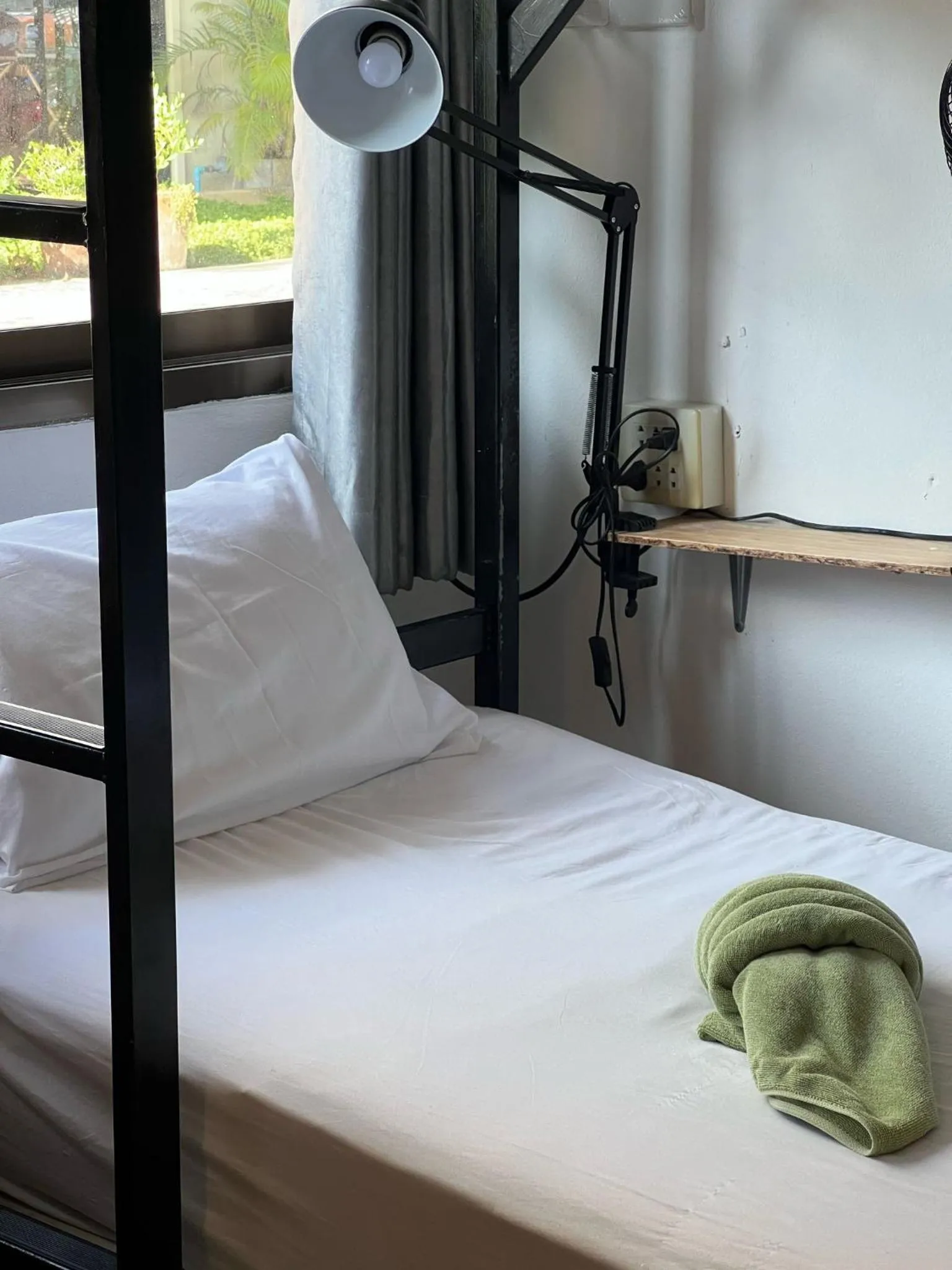 Bed in Lemonade Boutique Inn