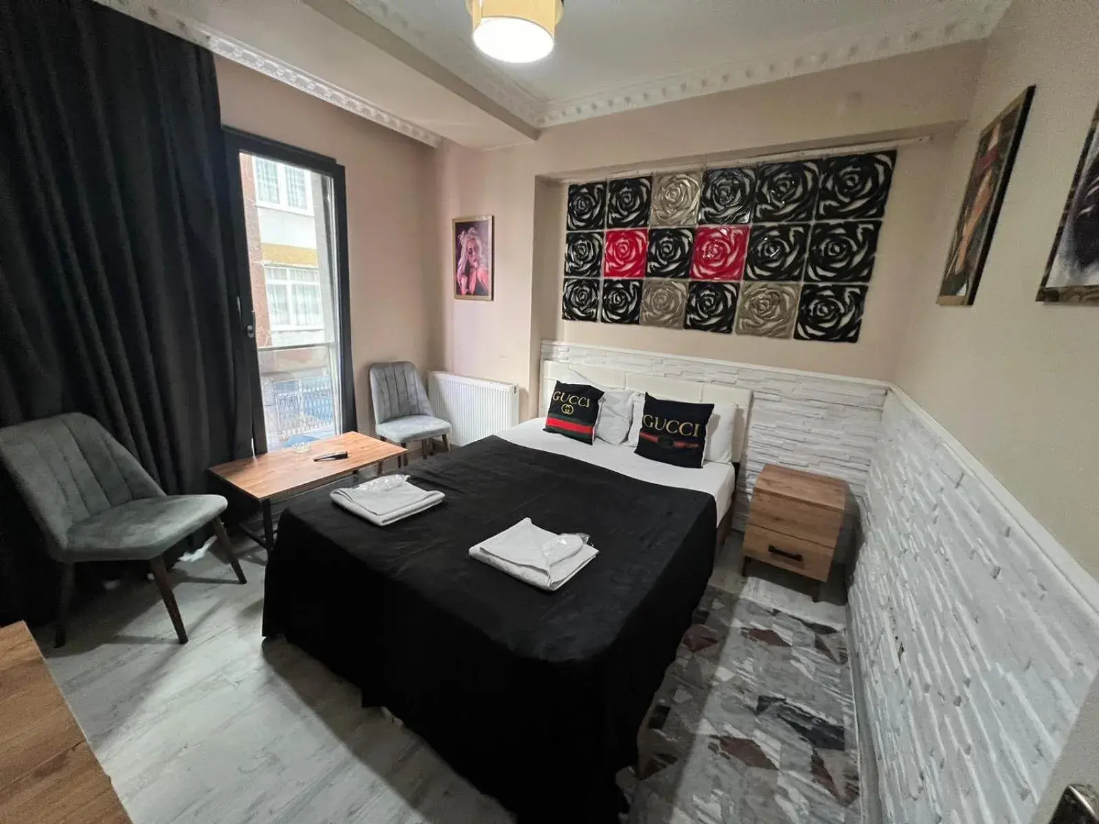 Photo of the whole room, Bed in Royal Suite Hotel Photo of the whole room, Bed in Royal Suite Hotel