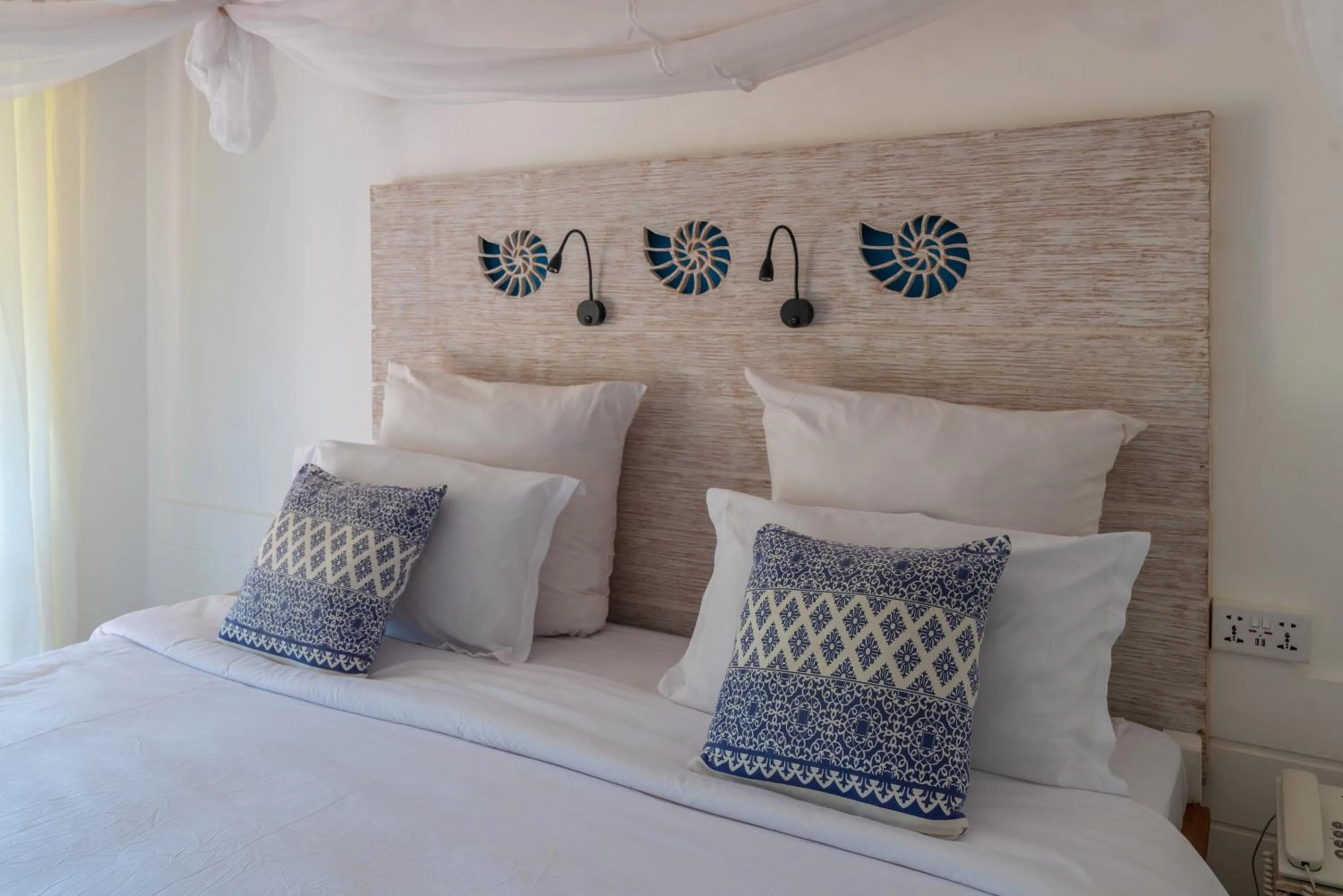 Bahari Beach Hotel