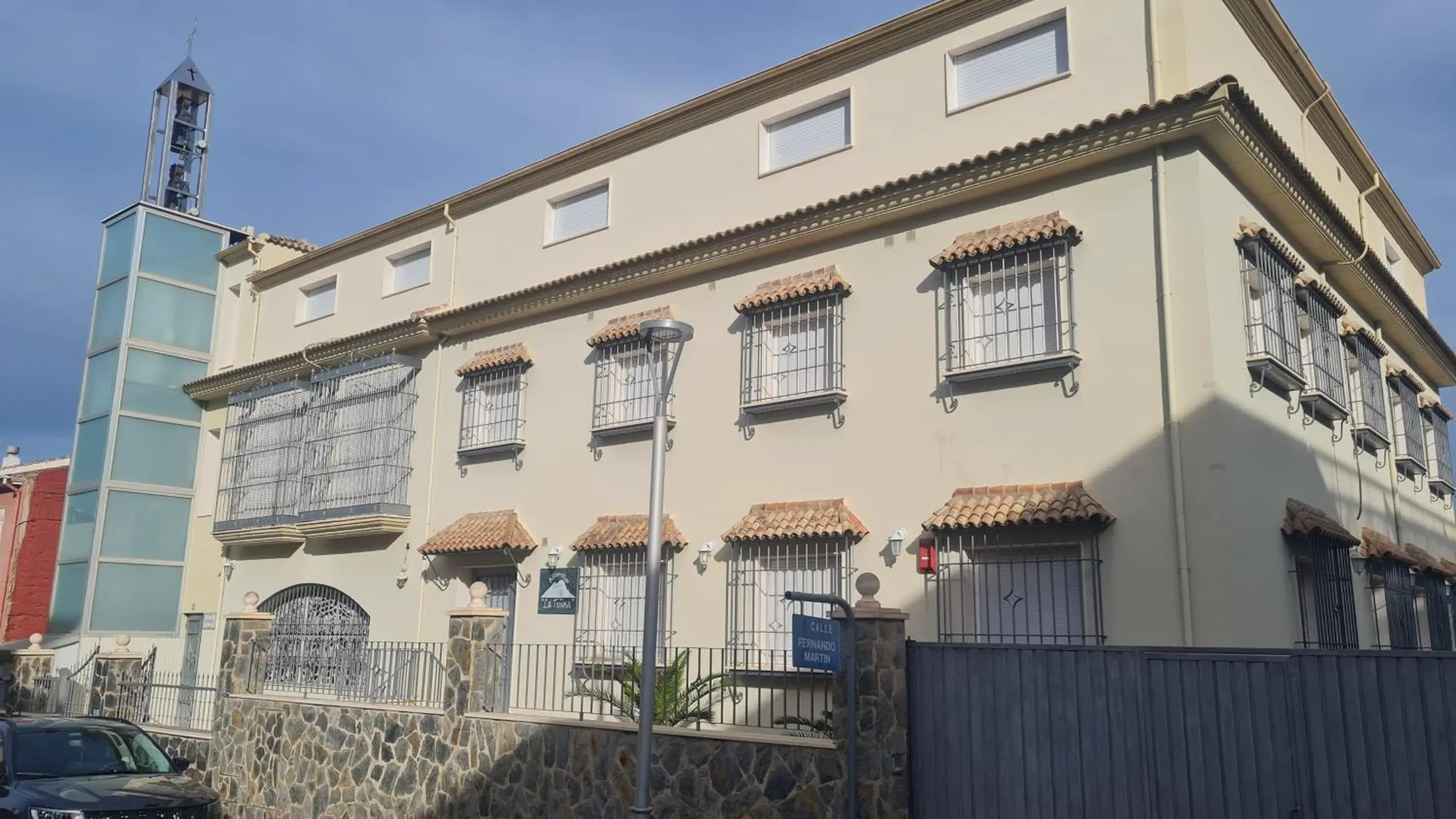 ALBERGUE LA TIÑOSA ALBERGUE LA TIÑOSA