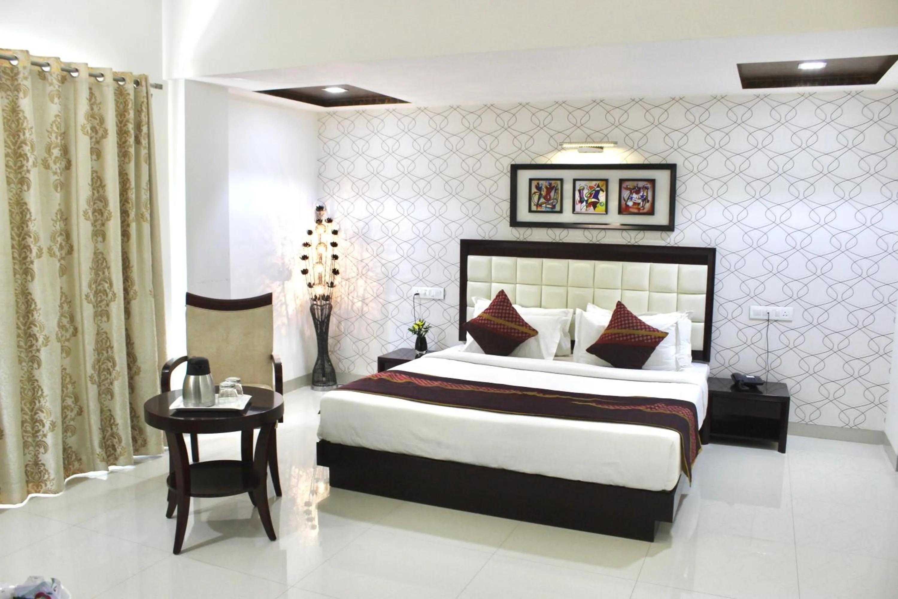 Bed in Krishna Inn