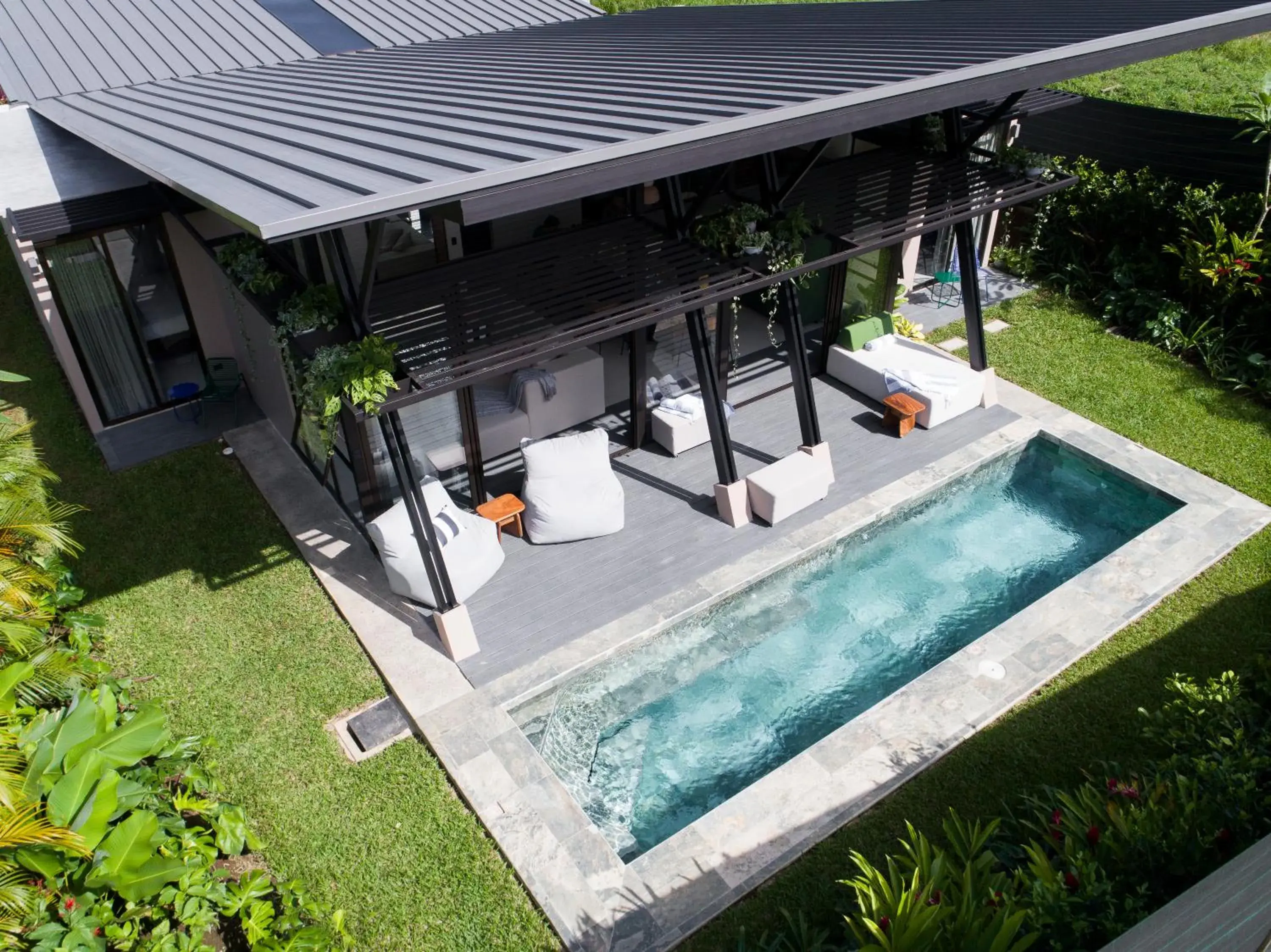 Pool view in BAUMA Pool view in BAUMA