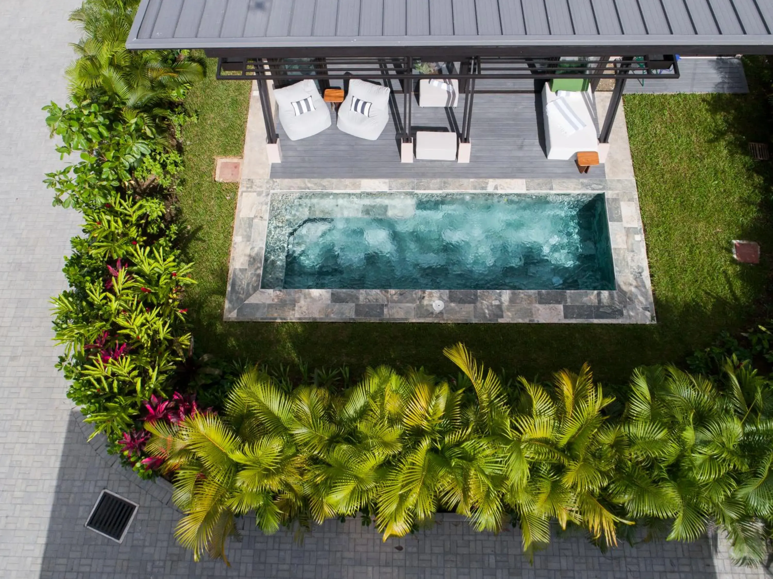 Pool view in BAUMA Pool view in BAUMA