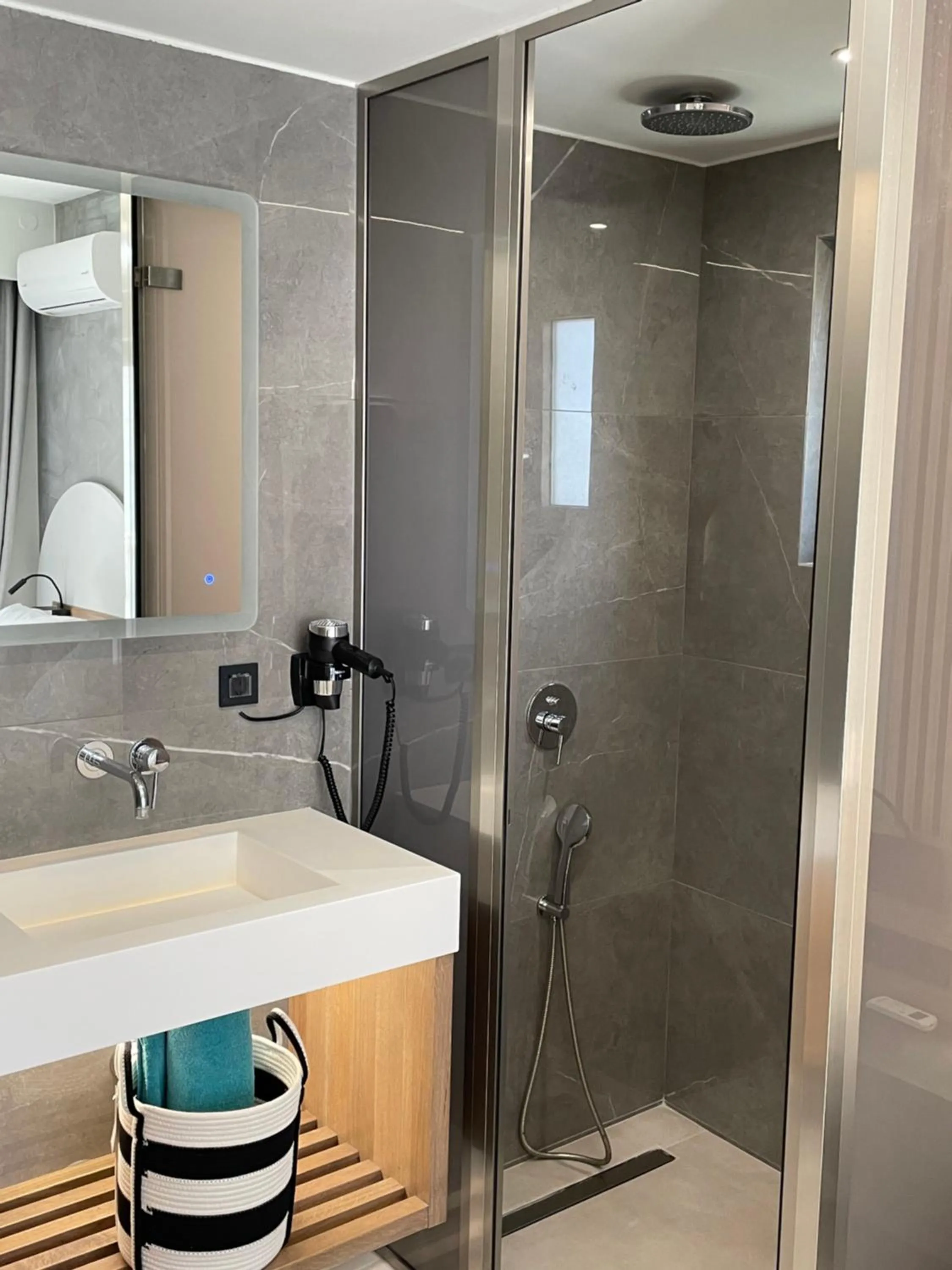 Bathroom in Alkionides Seaside Hotel