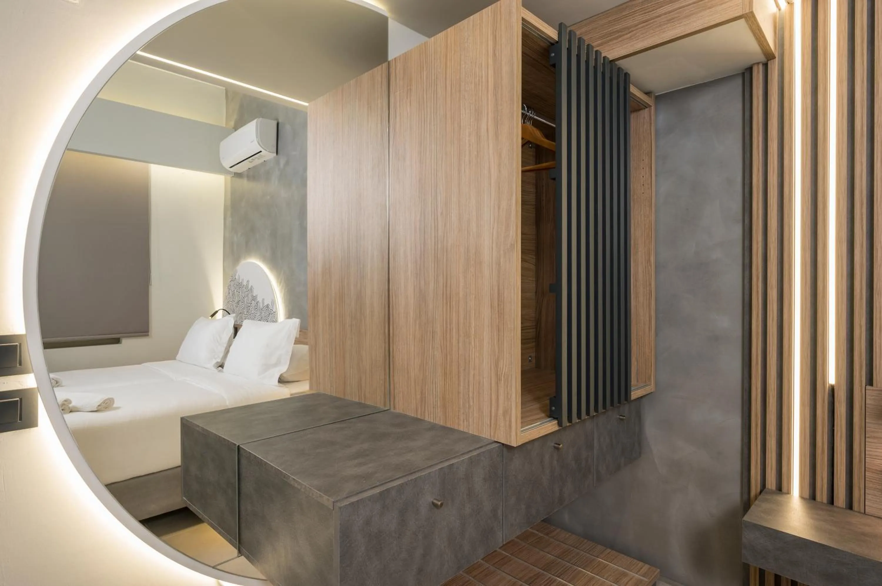 Bedroom, Bed in Alkionides Seaside Hotel