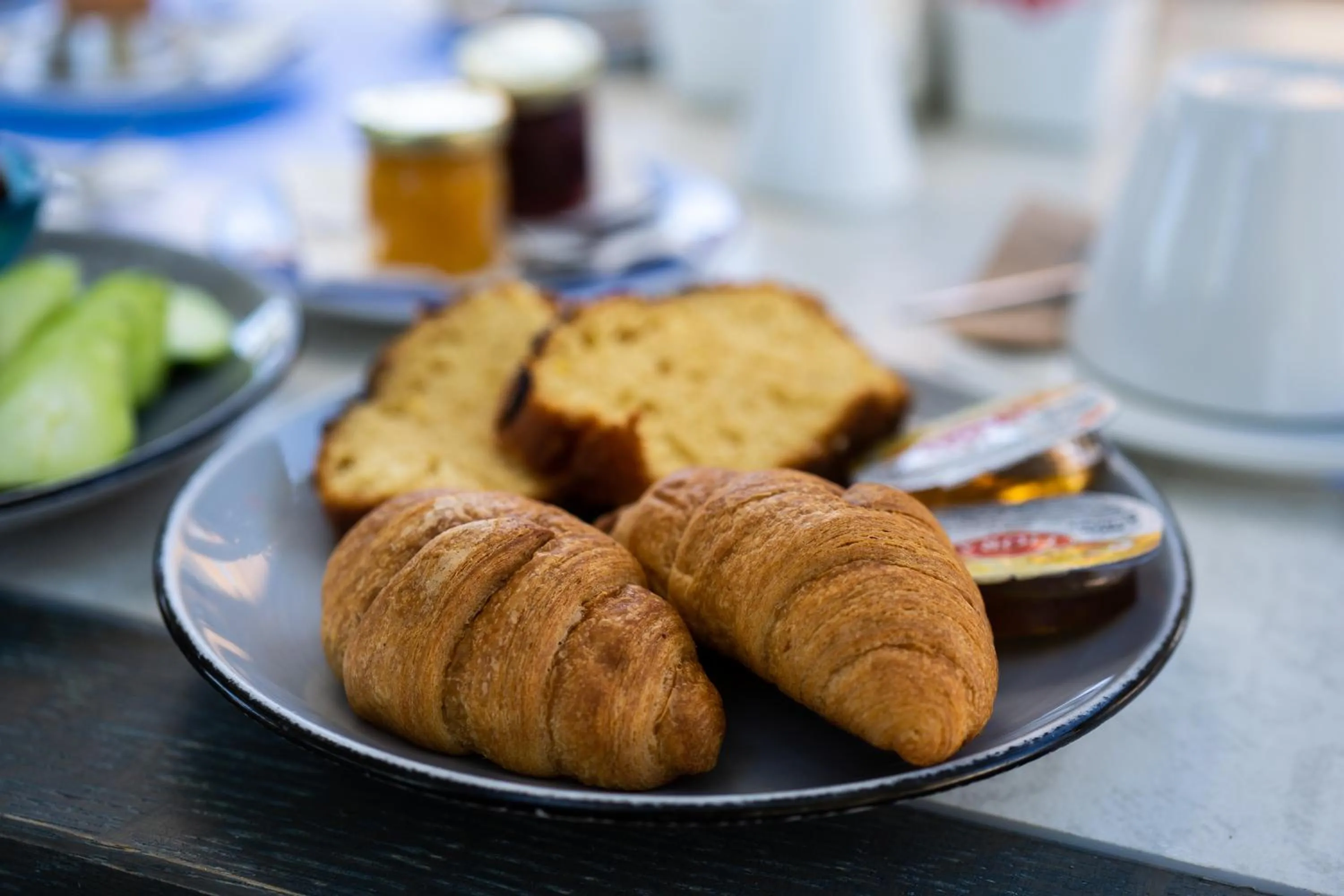 Restaurant/places to eat in Alkionides Seaside Hotel