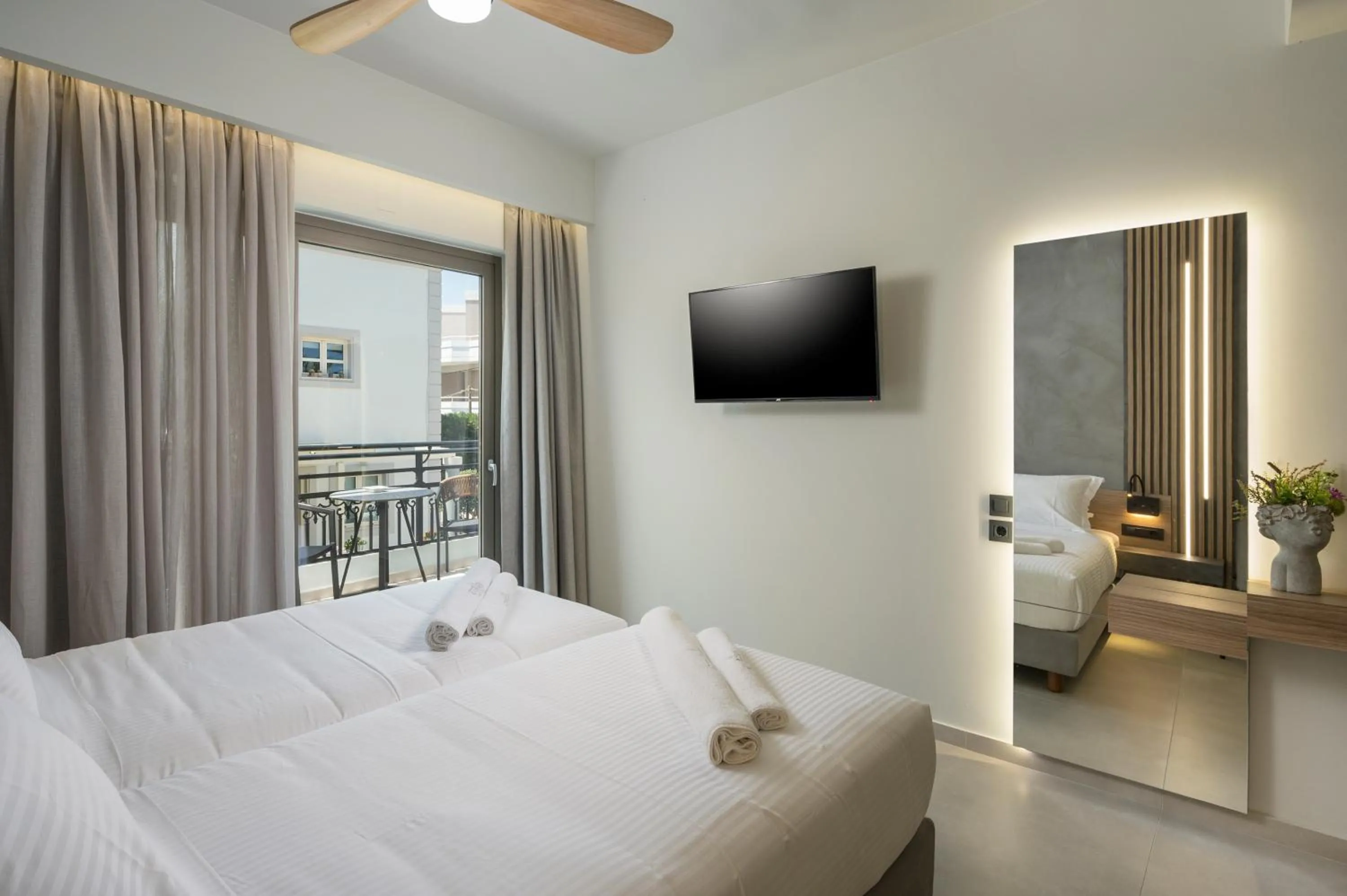 TV and multimedia, Bed in Alkionides Seaside Hotel