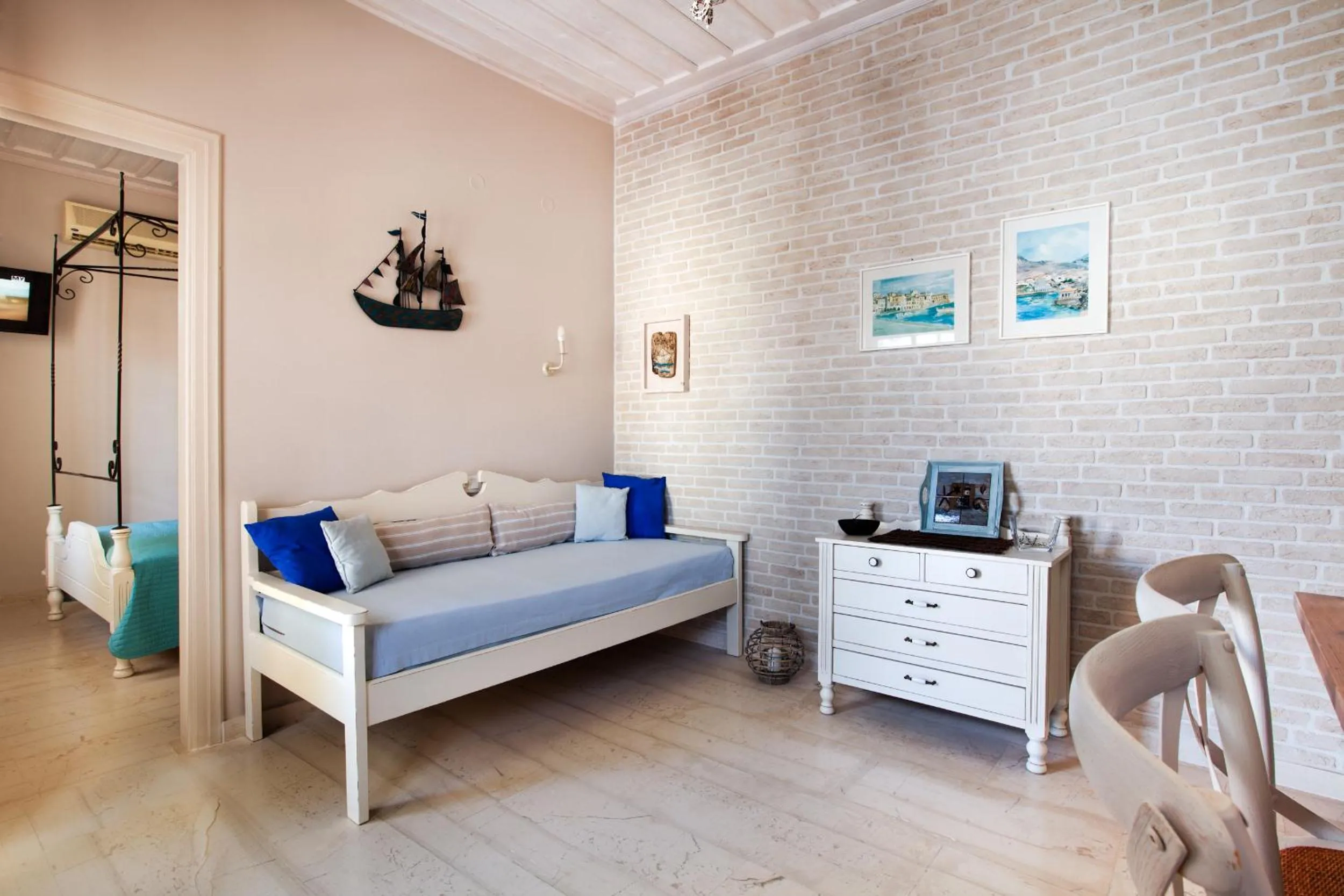 Living room, Bed in Alkionides Seaside Hotel