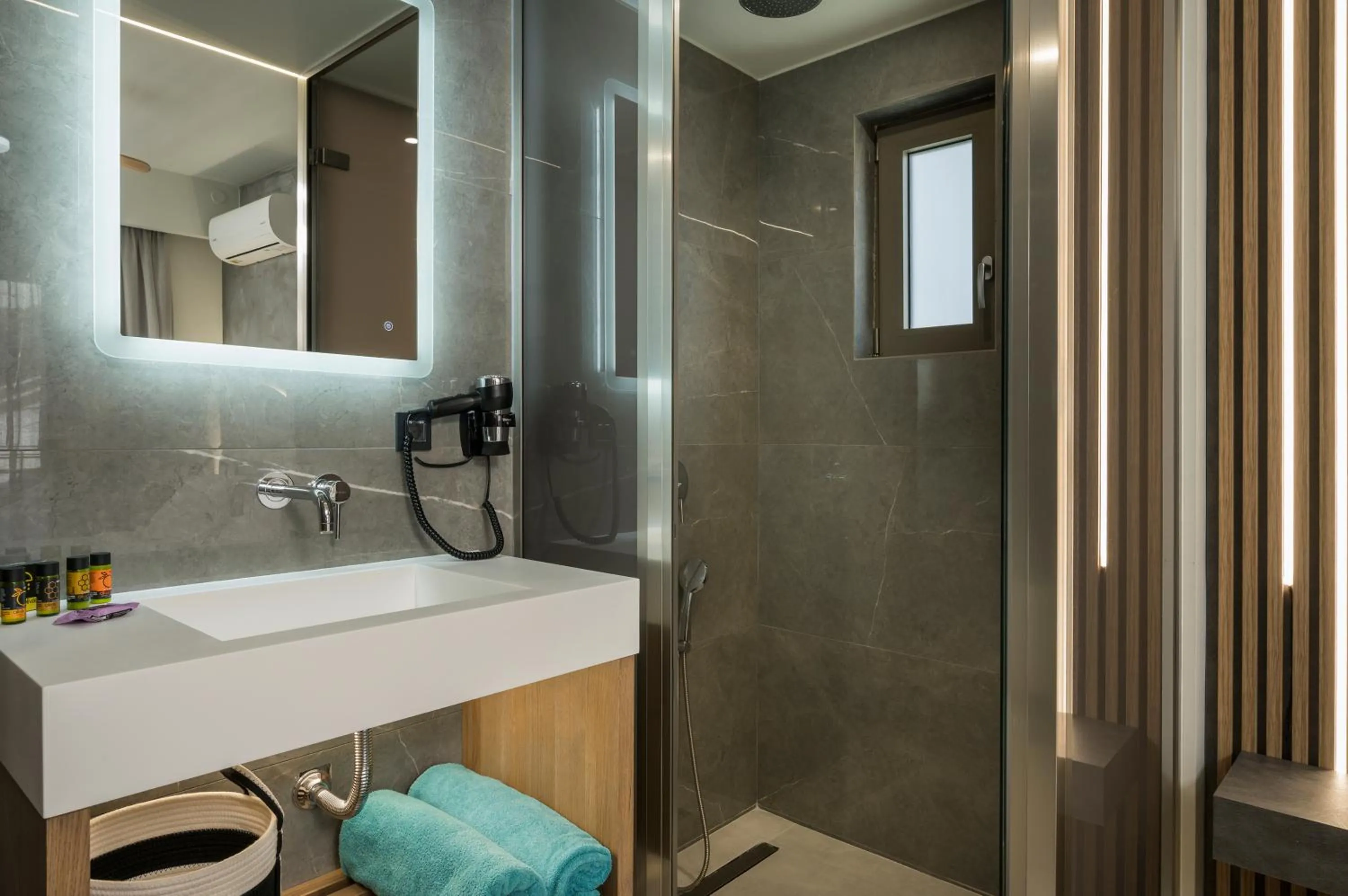 Bathroom in Alkionides Seaside Hotel