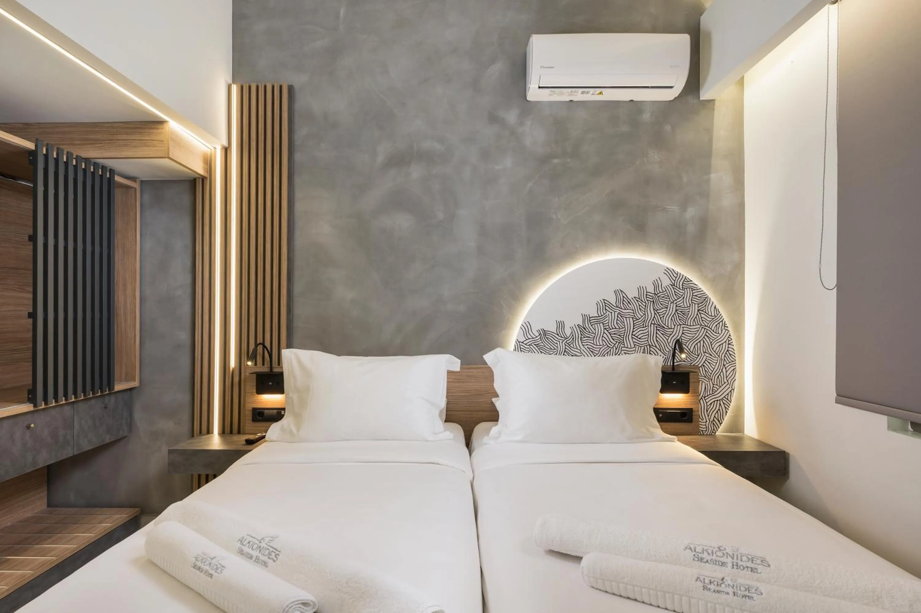 Bedroom, Bed in Alkionides Seaside Hotel