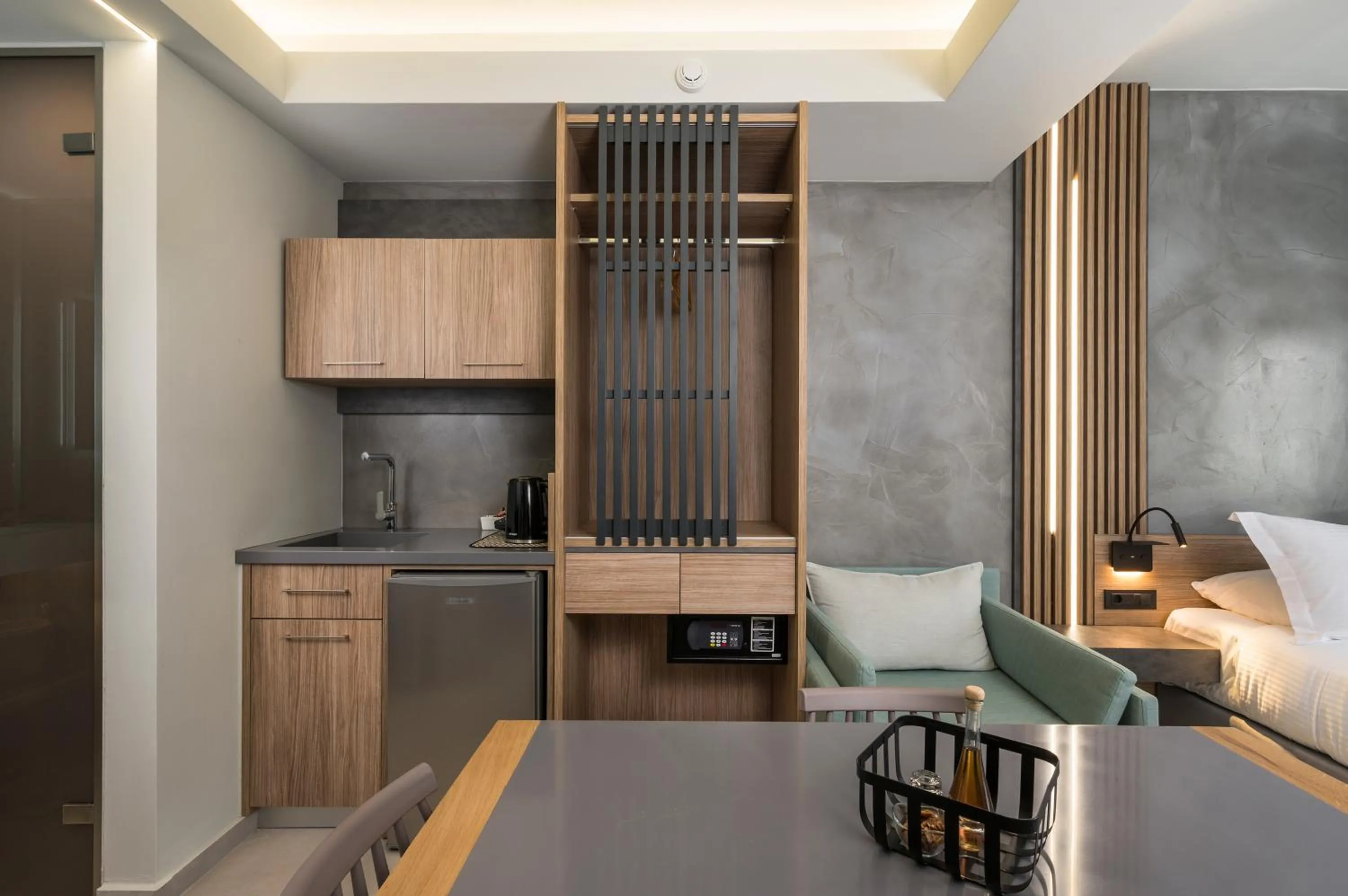 Kitchen or kitchenette, Bed in Alkionides Seaside Hotel