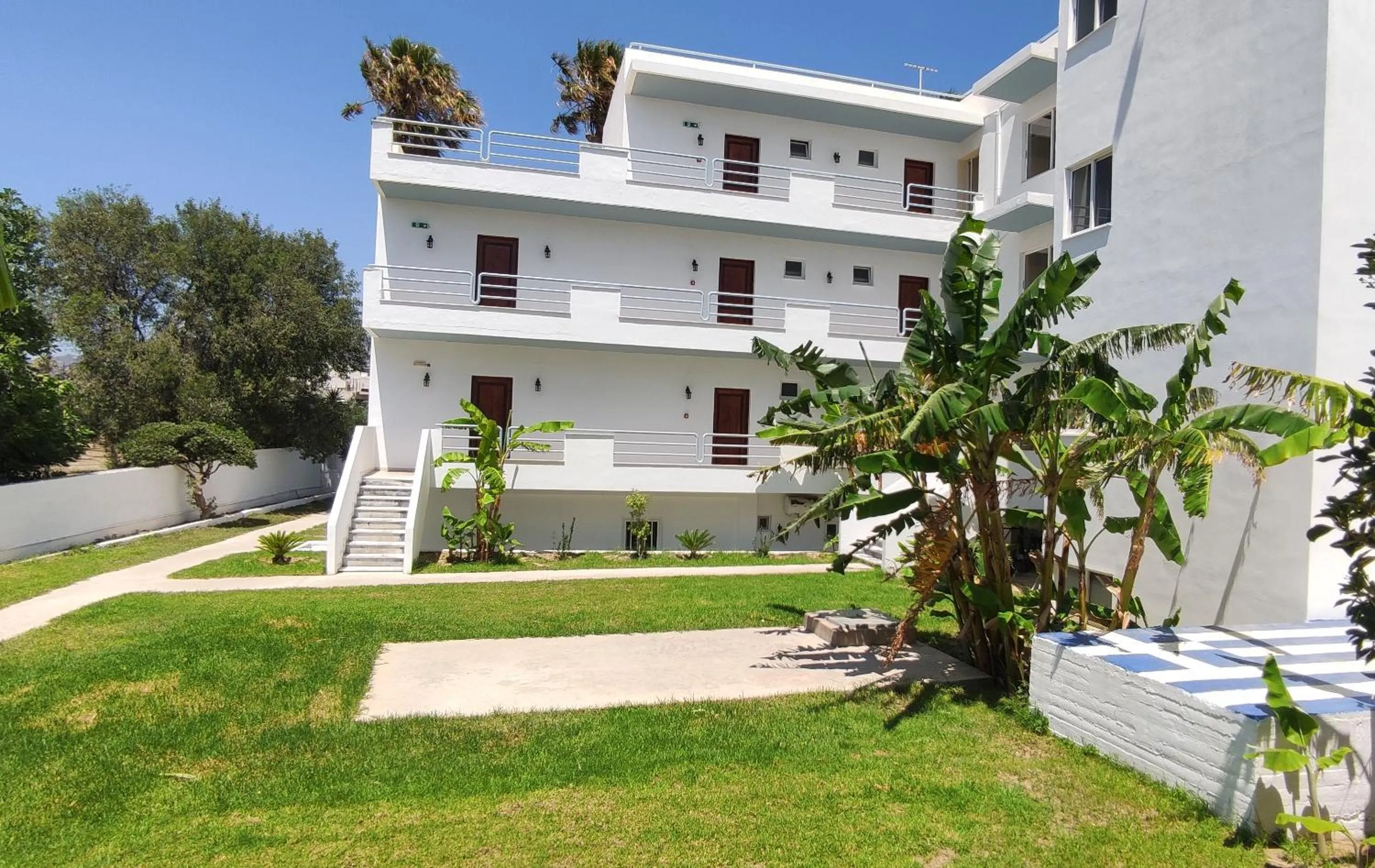 Garden in Elga Hotel & apartments