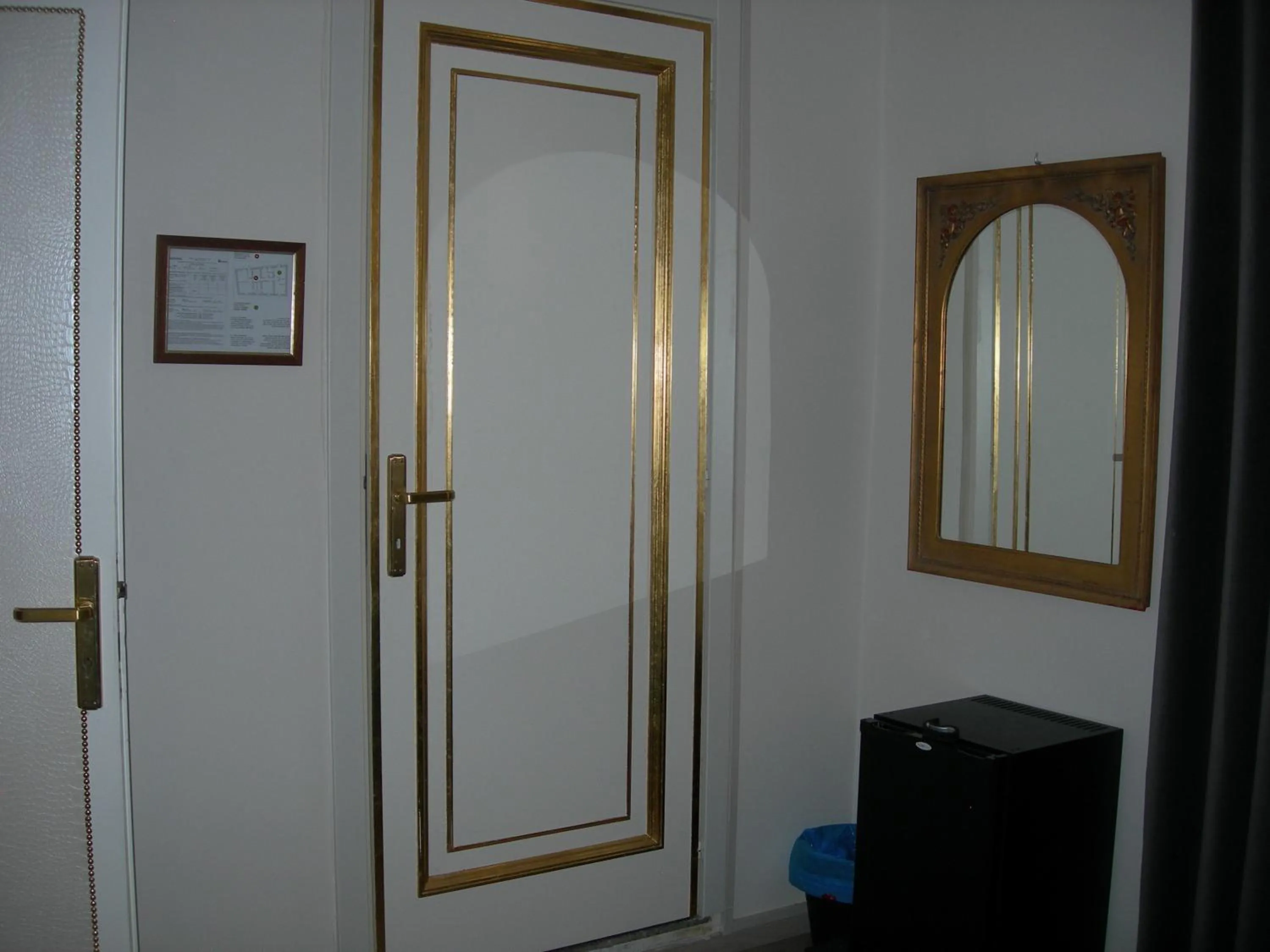 Decorative detail in Hotel Due Spade