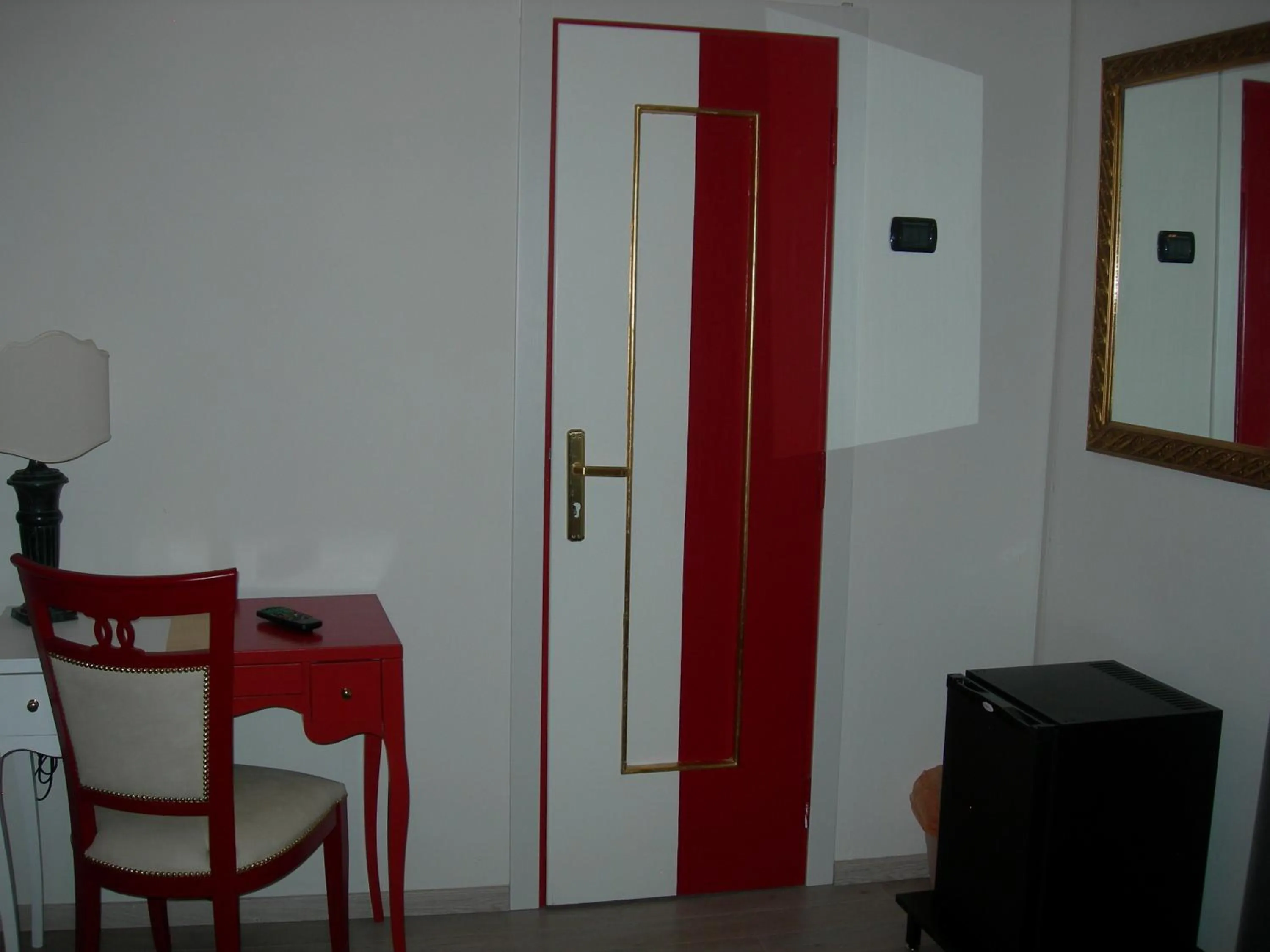 Decorative detail in Hotel Due Spade