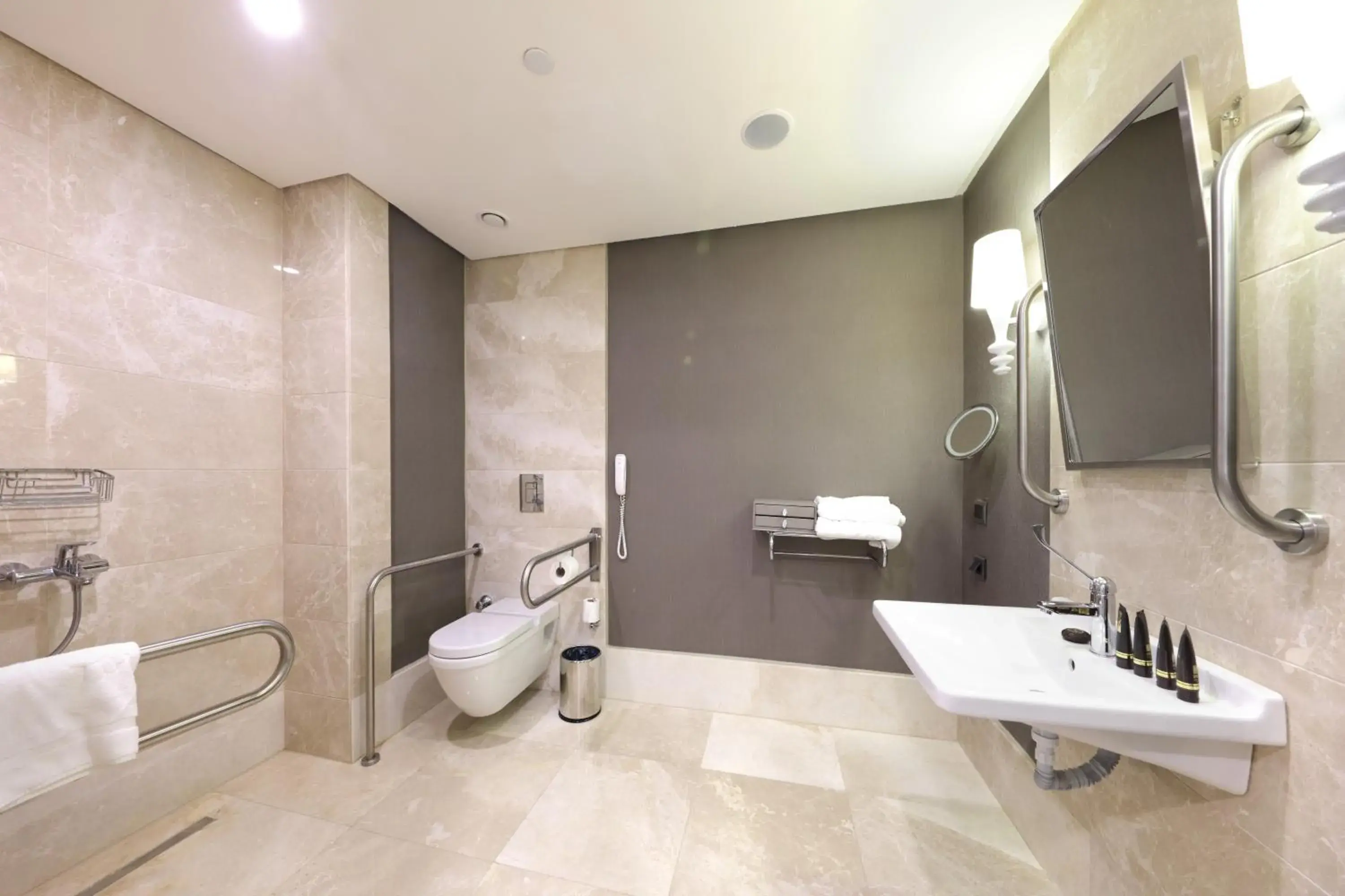 Bathroom in Sueno Hotels