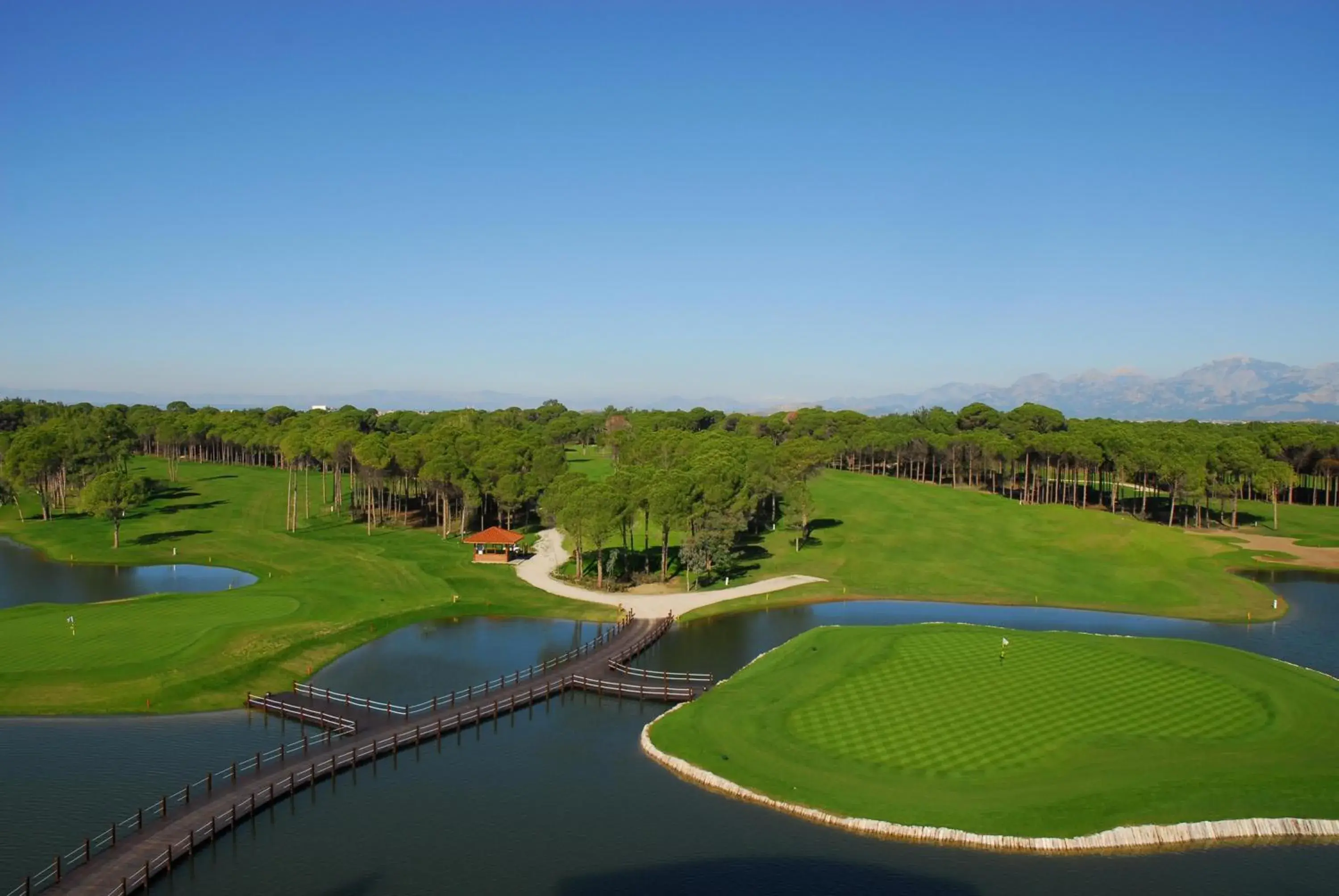 Golfcourse in Sueno Hotels