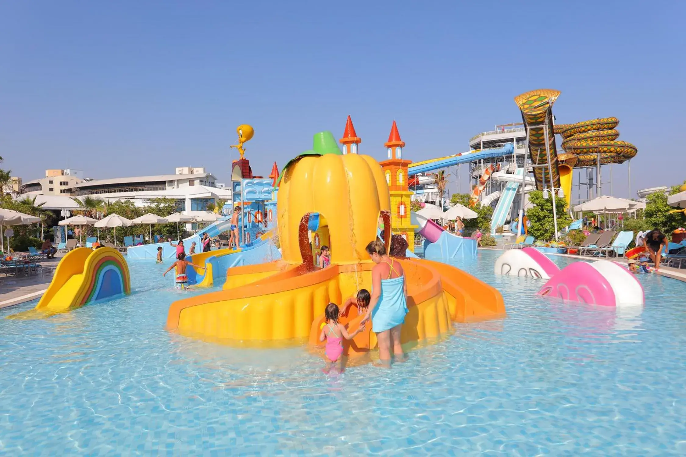 Activities, Water Park in Sueno Hotels