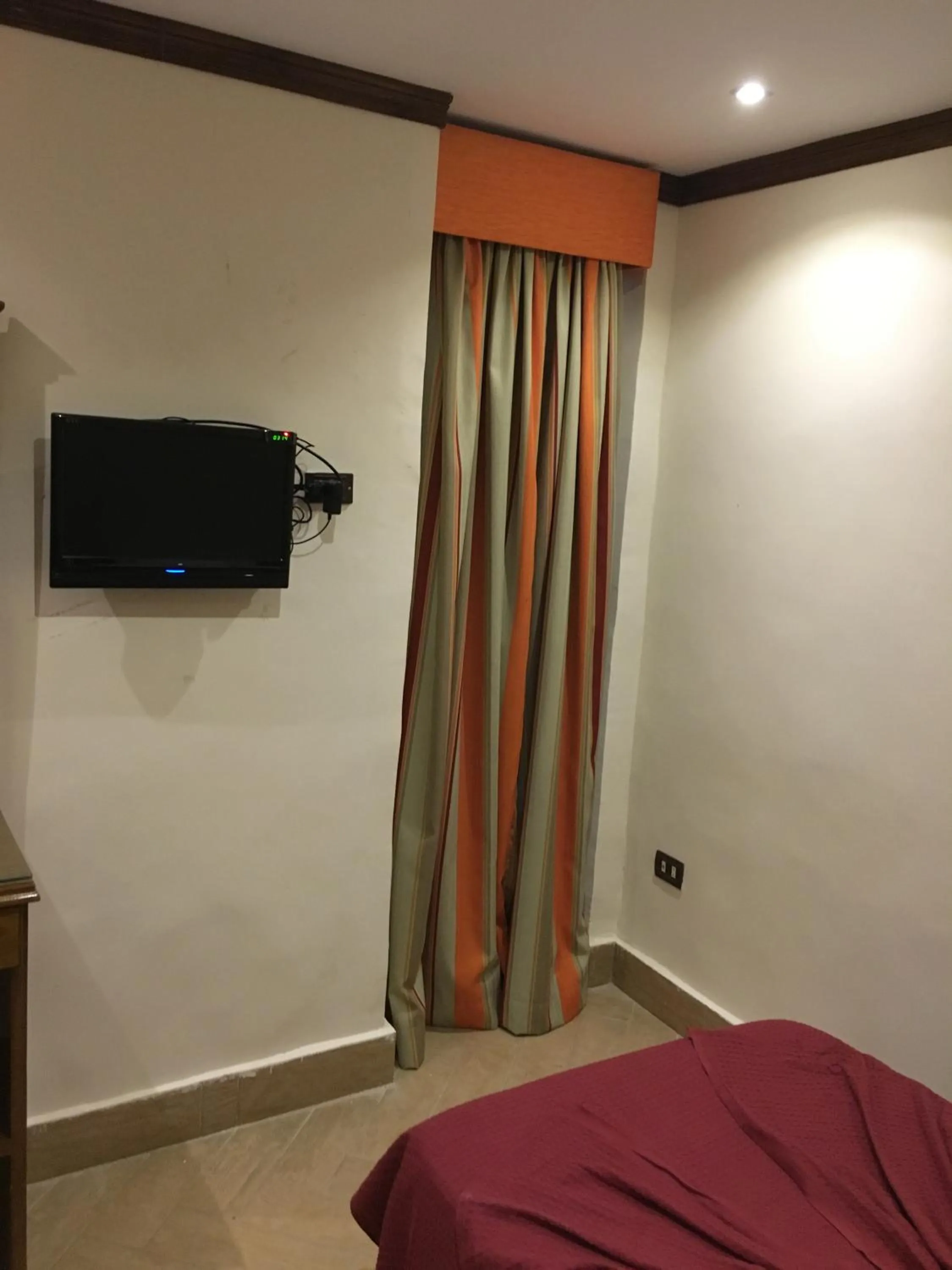 TV and multimedia, Bed in La terrasse
