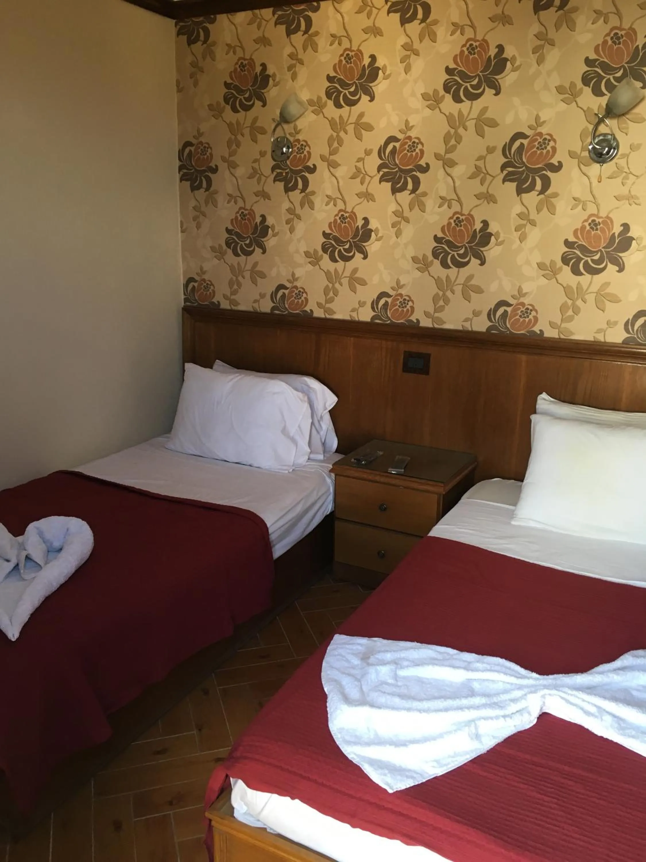 Decorative detail, Bed in La terrasse