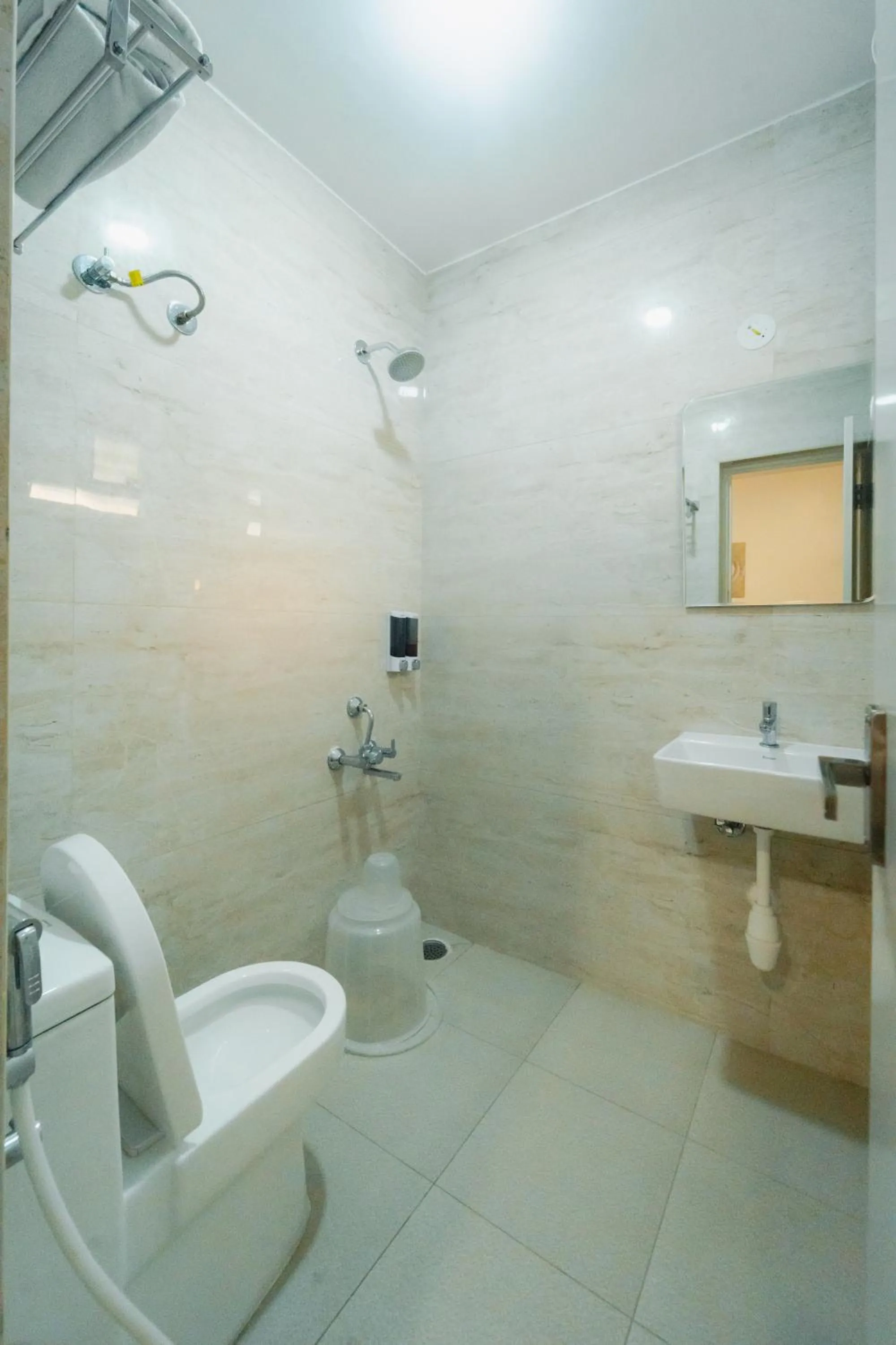 Toilet in Hoppers Stop Yelahanka