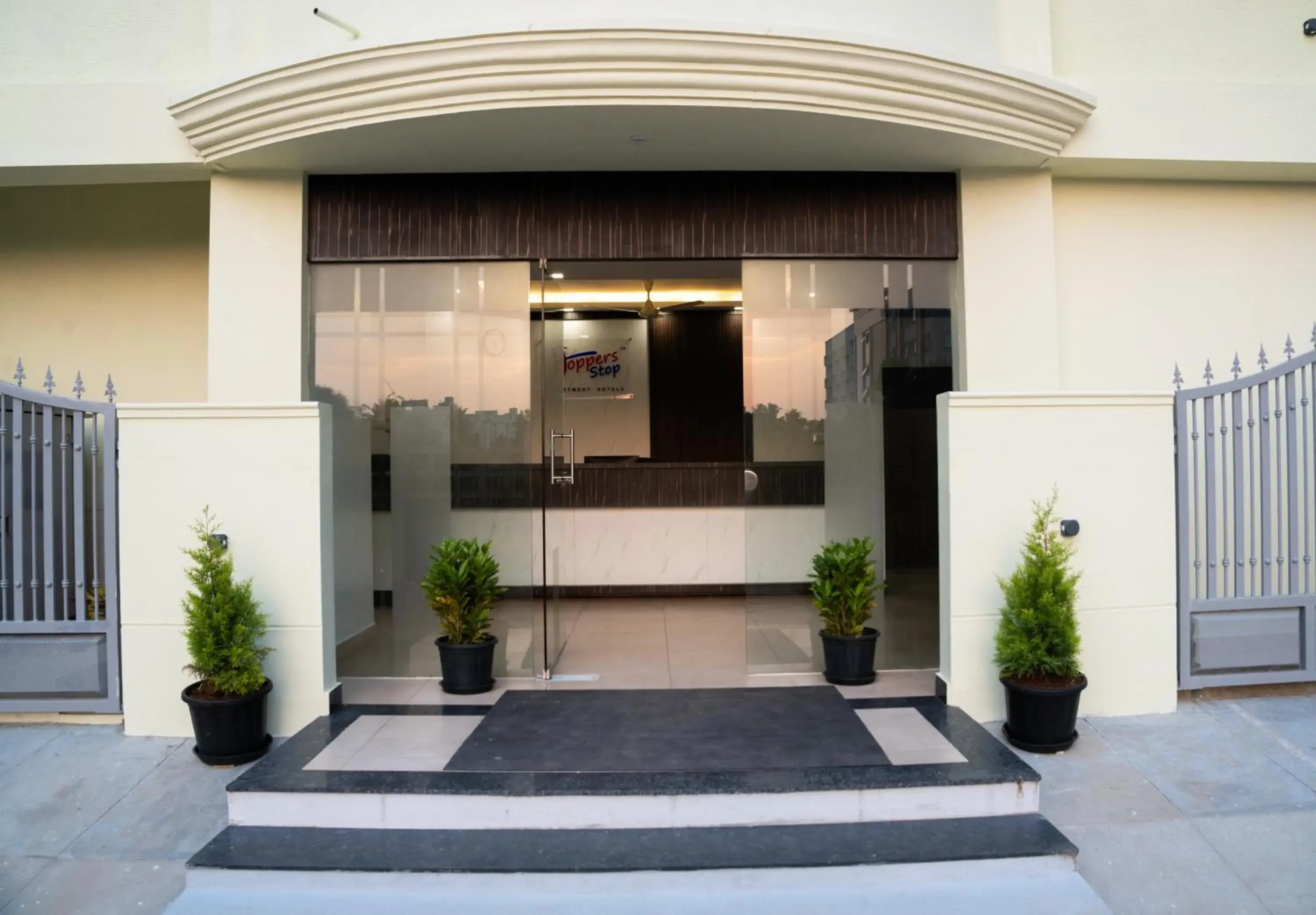 Facade/entrance in Hoppers Stop Yelahanka Facade/entrance in Hoppers Stop Yelahanka