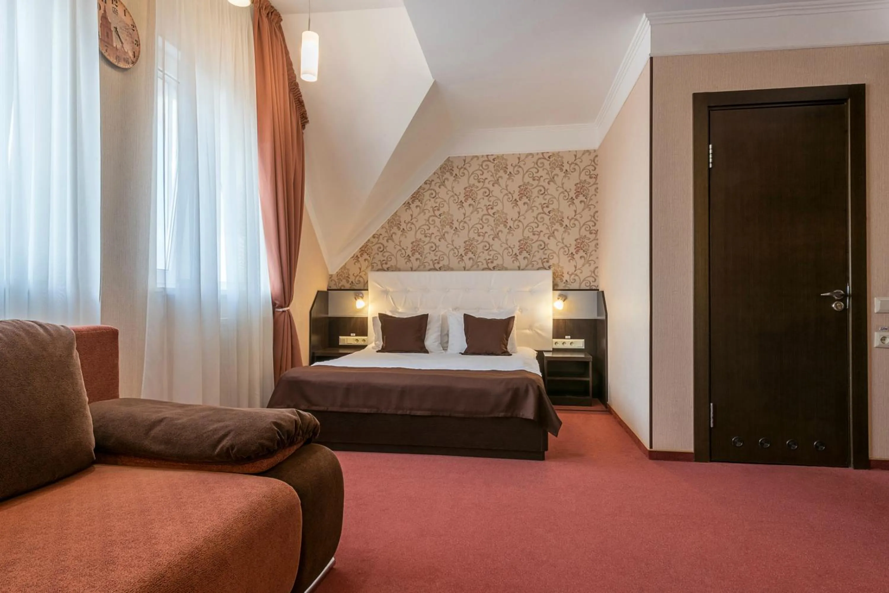 Photo of the whole room, Bed in Kiev 365 Park Hotel