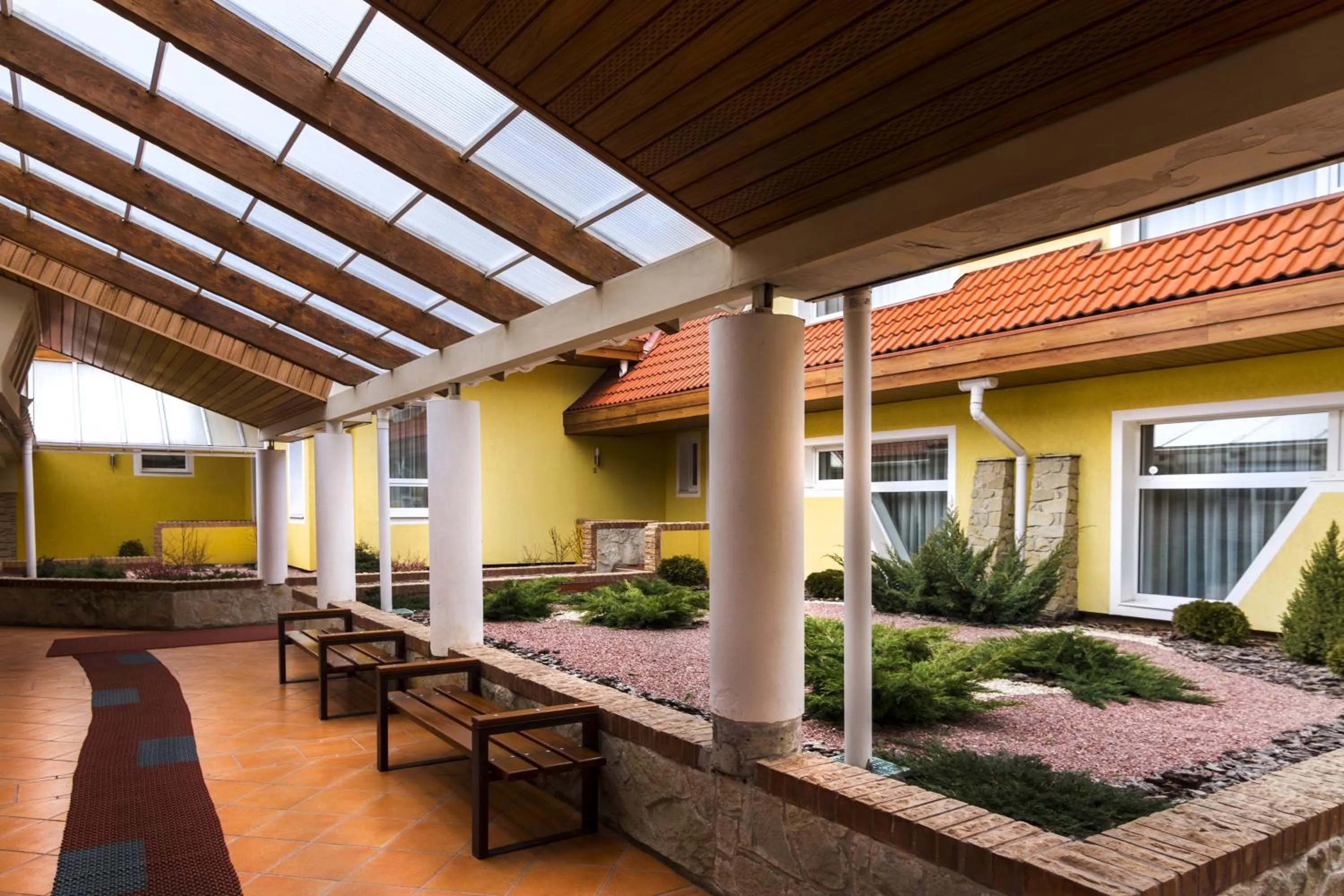 Patio in Kiev 365 Park Hotel