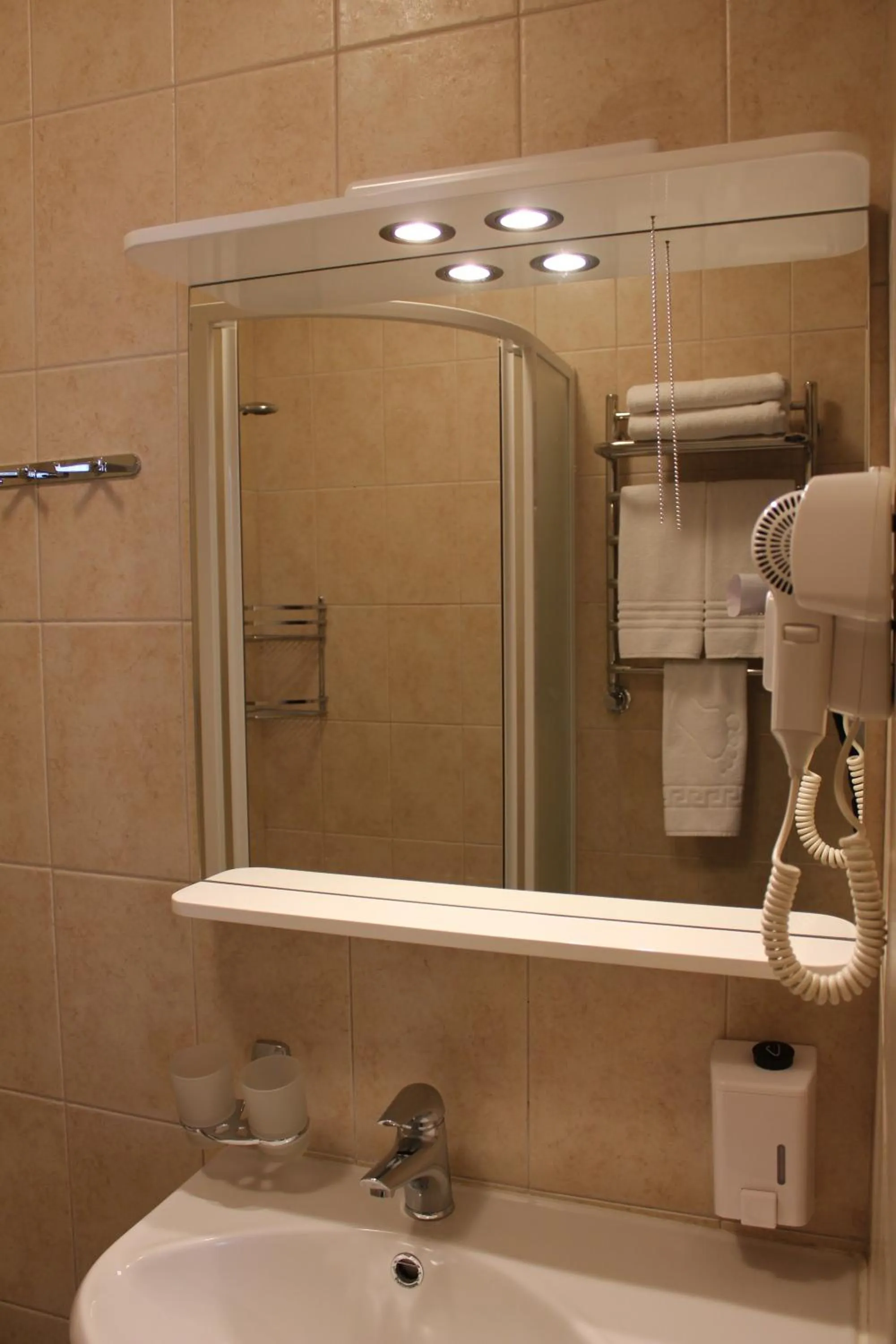 Shower in Kiev 365 Park Hotel