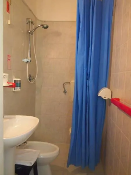 Bathroom in Hotel Aurora