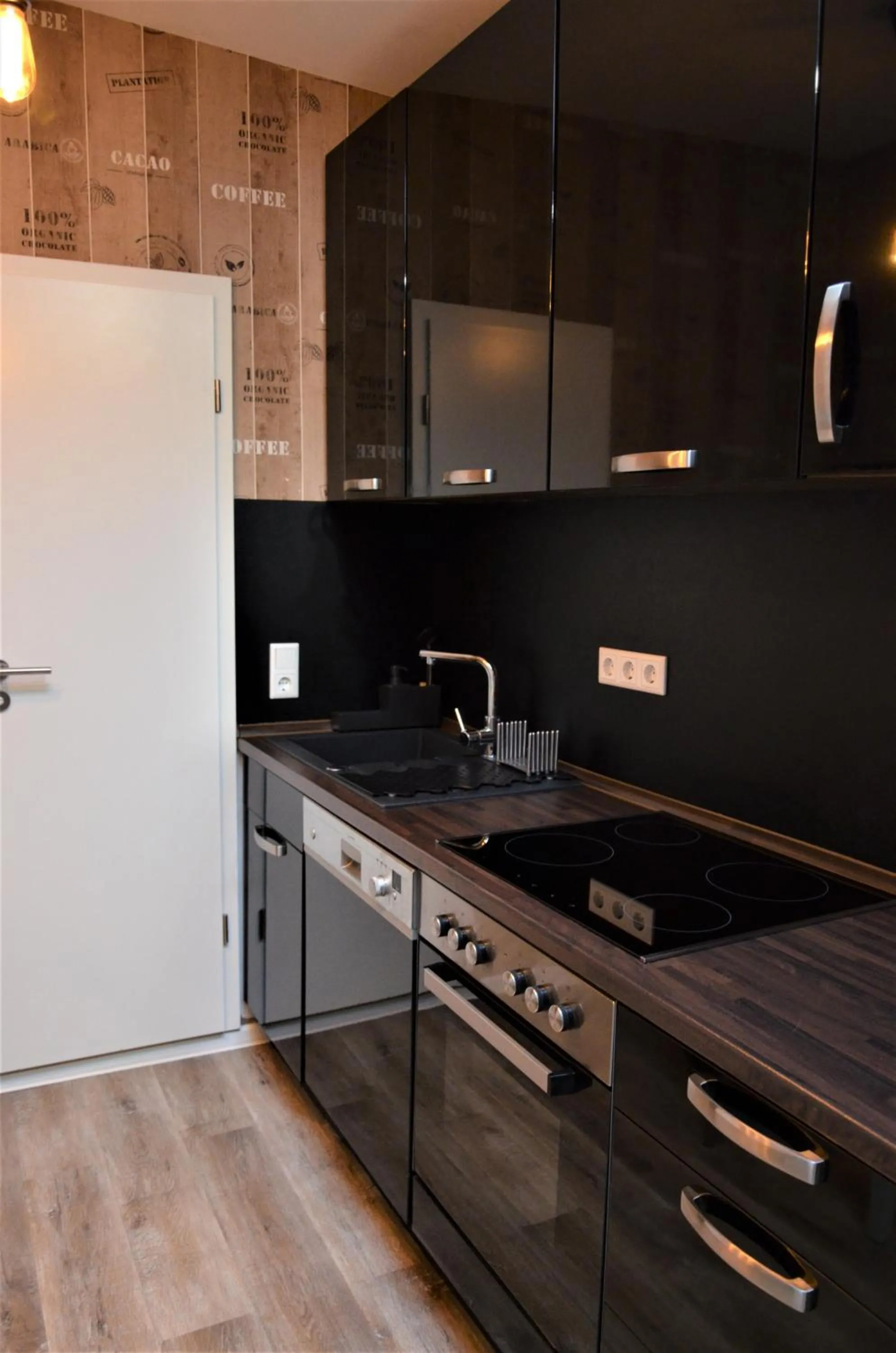 Kitchen or kitchenette in Apartments Am Werdersee