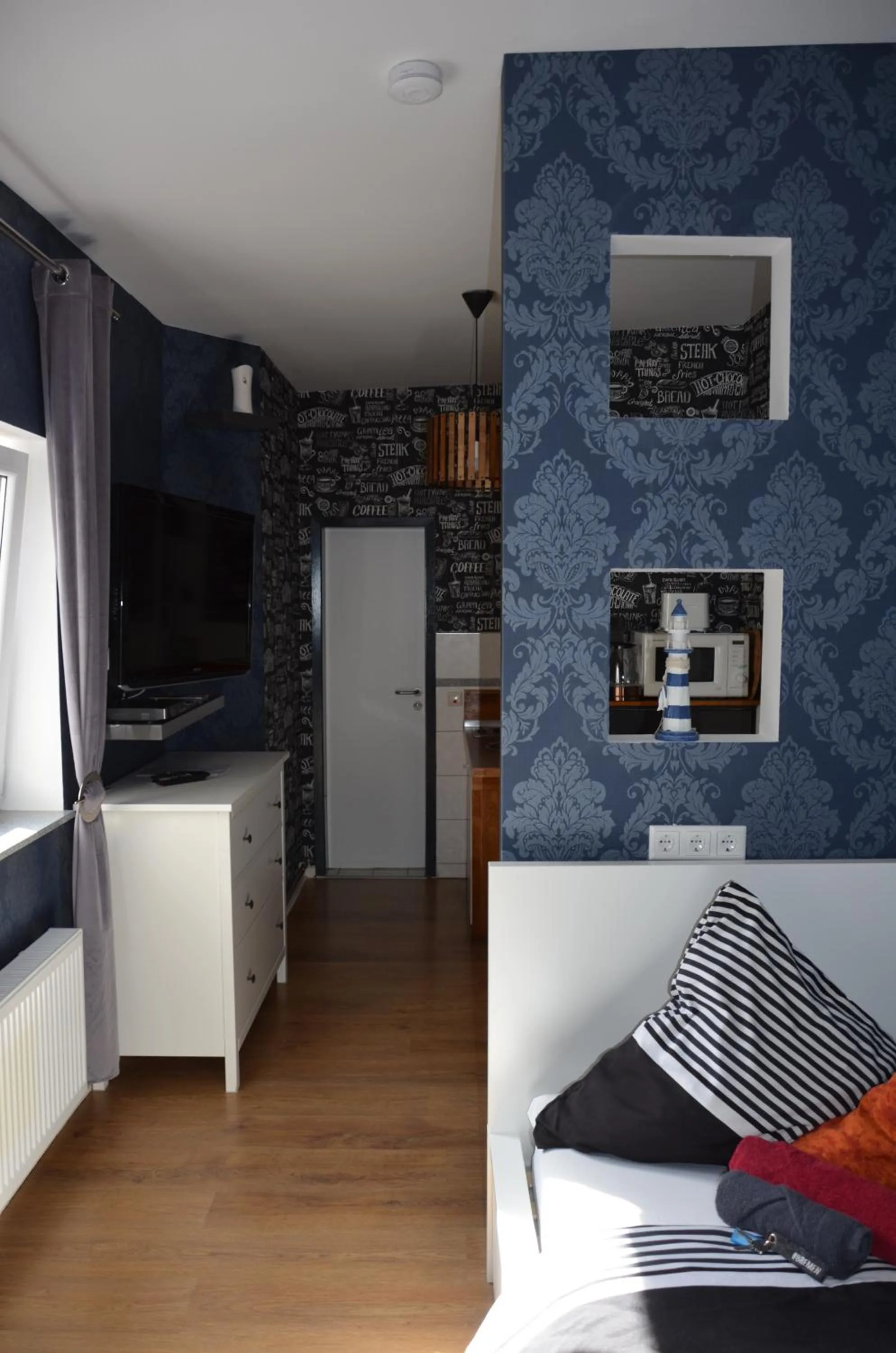 TV and multimedia in Apartments Am Werdersee