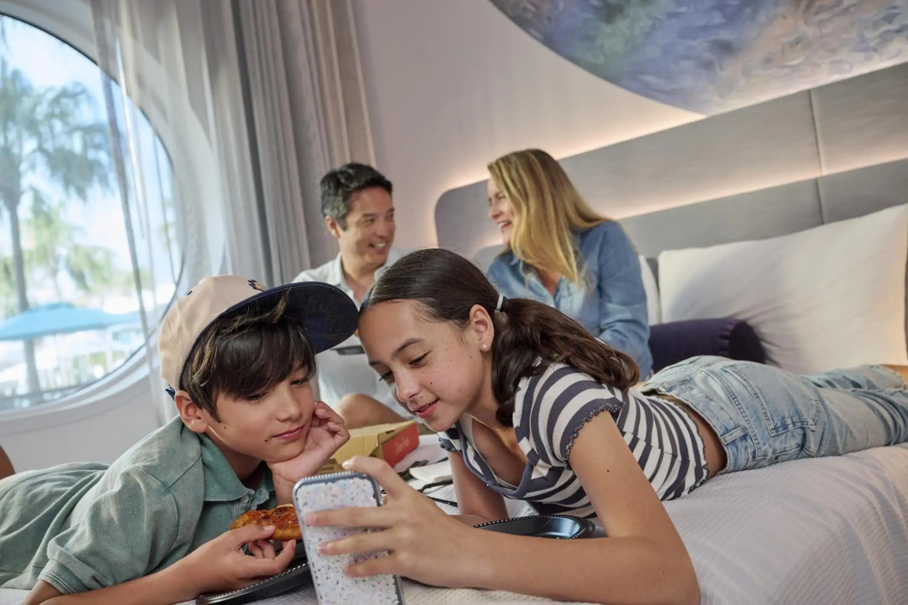 Bedroom, Bed in Universal's Terra Luna Resort Bedroom, Bed in Universal's Terra Luna Resort