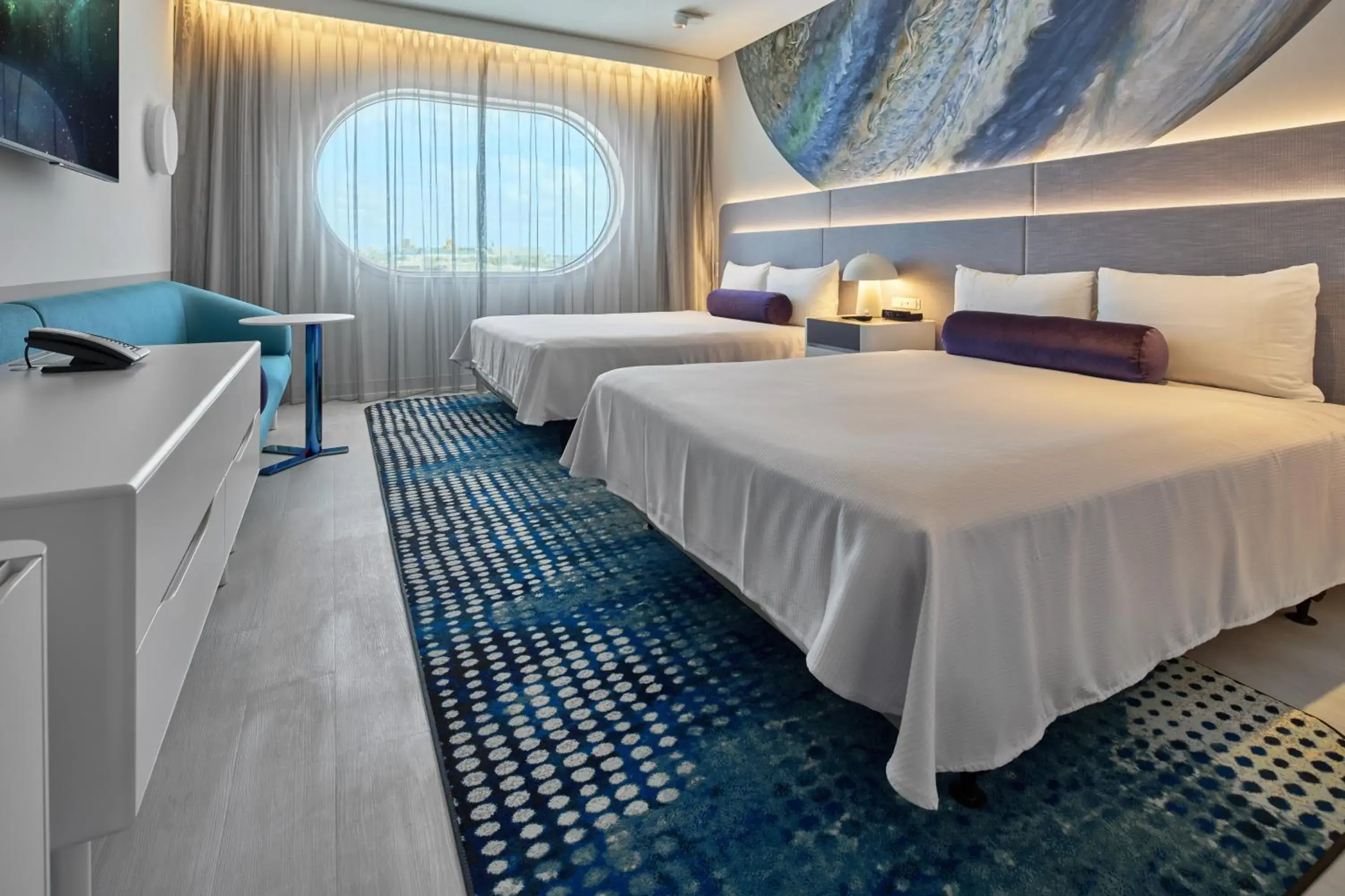 Bedroom, Bed in Universal's Terra Luna Resort Bedroom, Bed in Universal's Terra Luna Resort