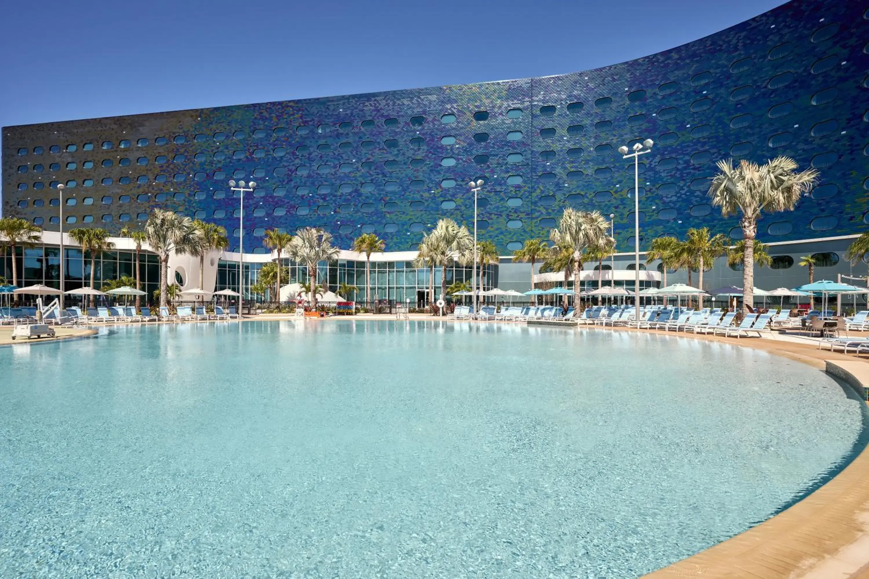 Swimming pool in Universal's Terra Luna Resort Swimming pool in Universal's Terra Luna Resort
