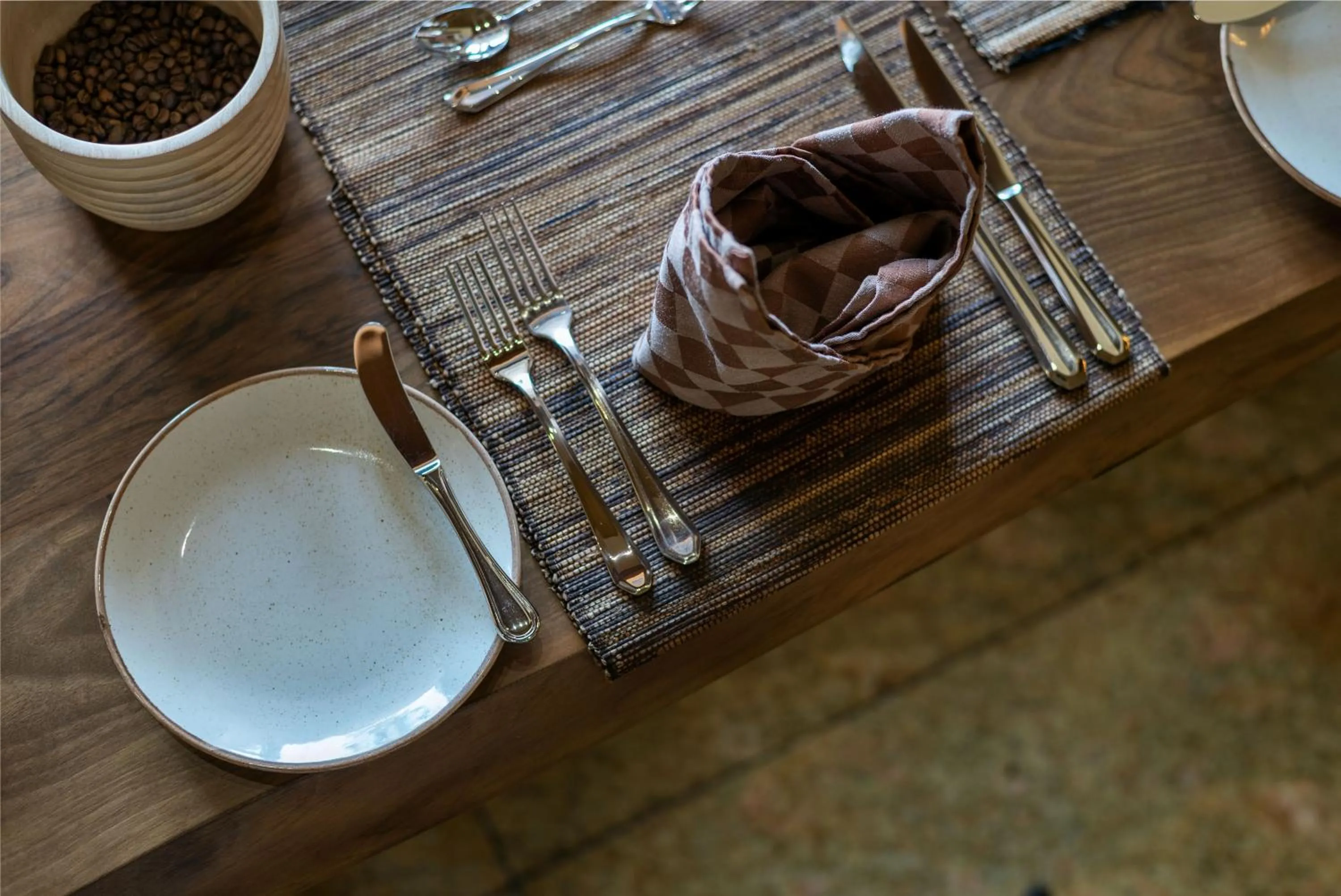 Restaurant/places to eat in Speke Resort and Conference Center