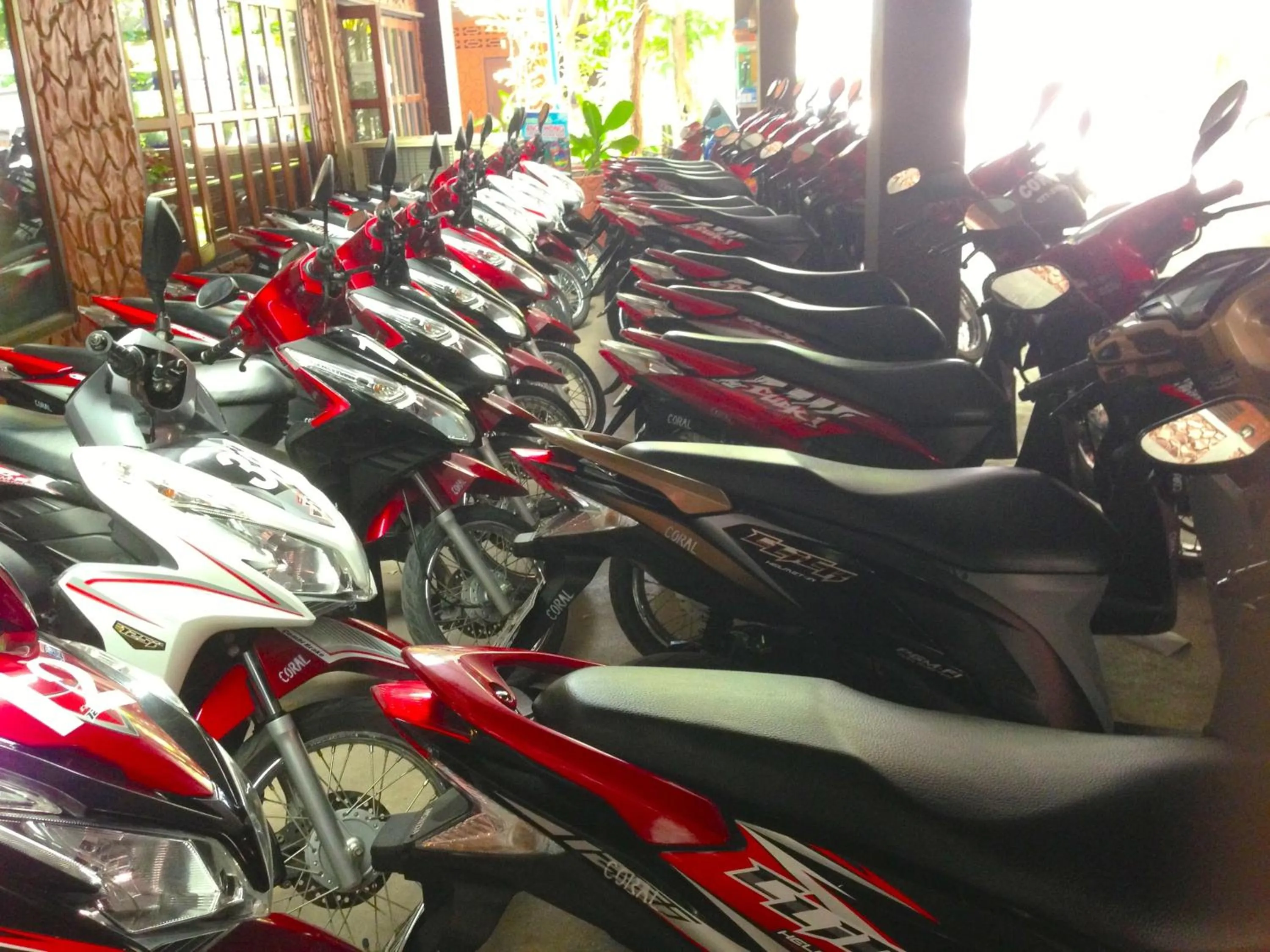 Business facilities in Coral Bungalows