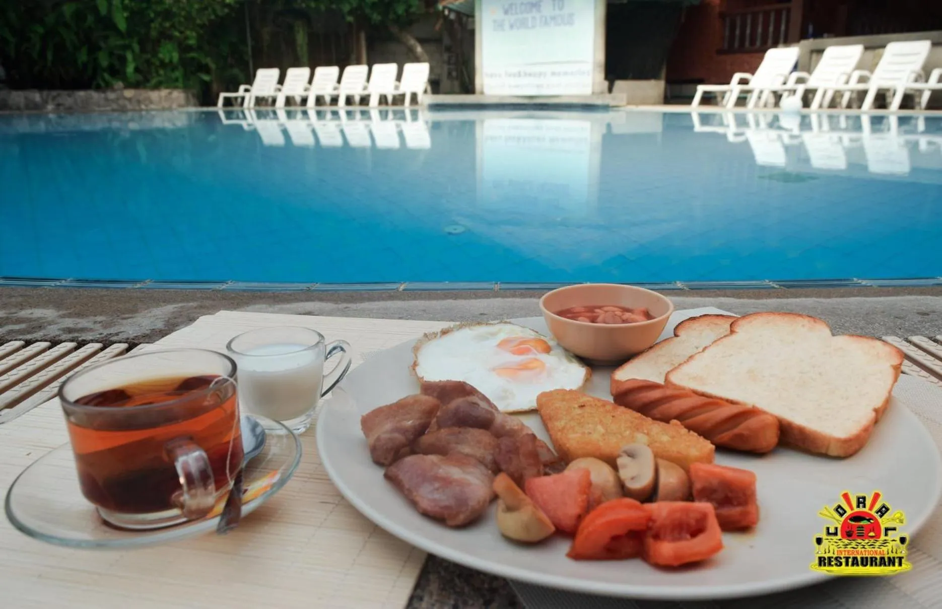 Restaurant/places to eat in Coral Bungalows