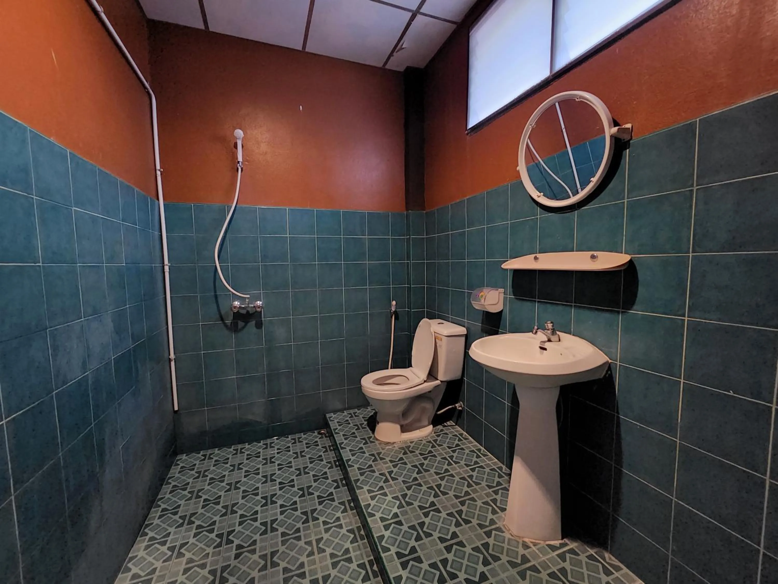 Shower in Coral Bungalows