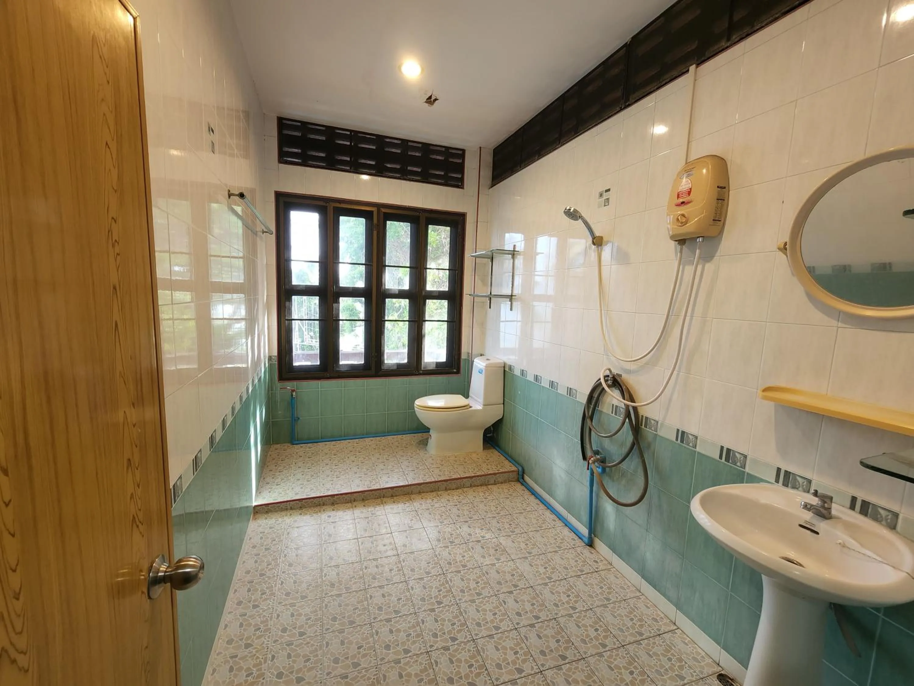 Shower in Coral Bungalows