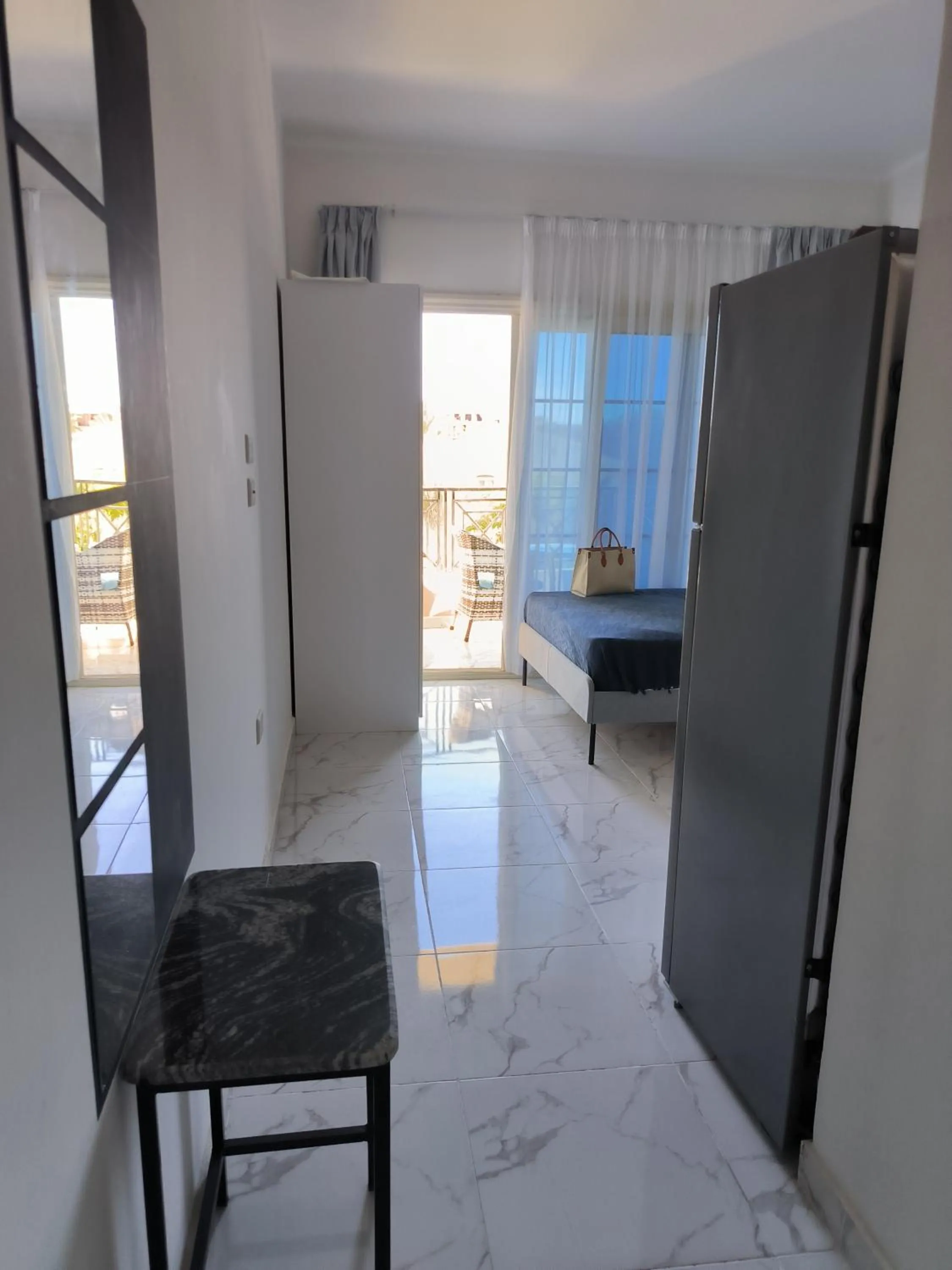 Solo beach front studio or for couple