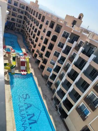 Swimming pool in Solo beach front studio or for couple